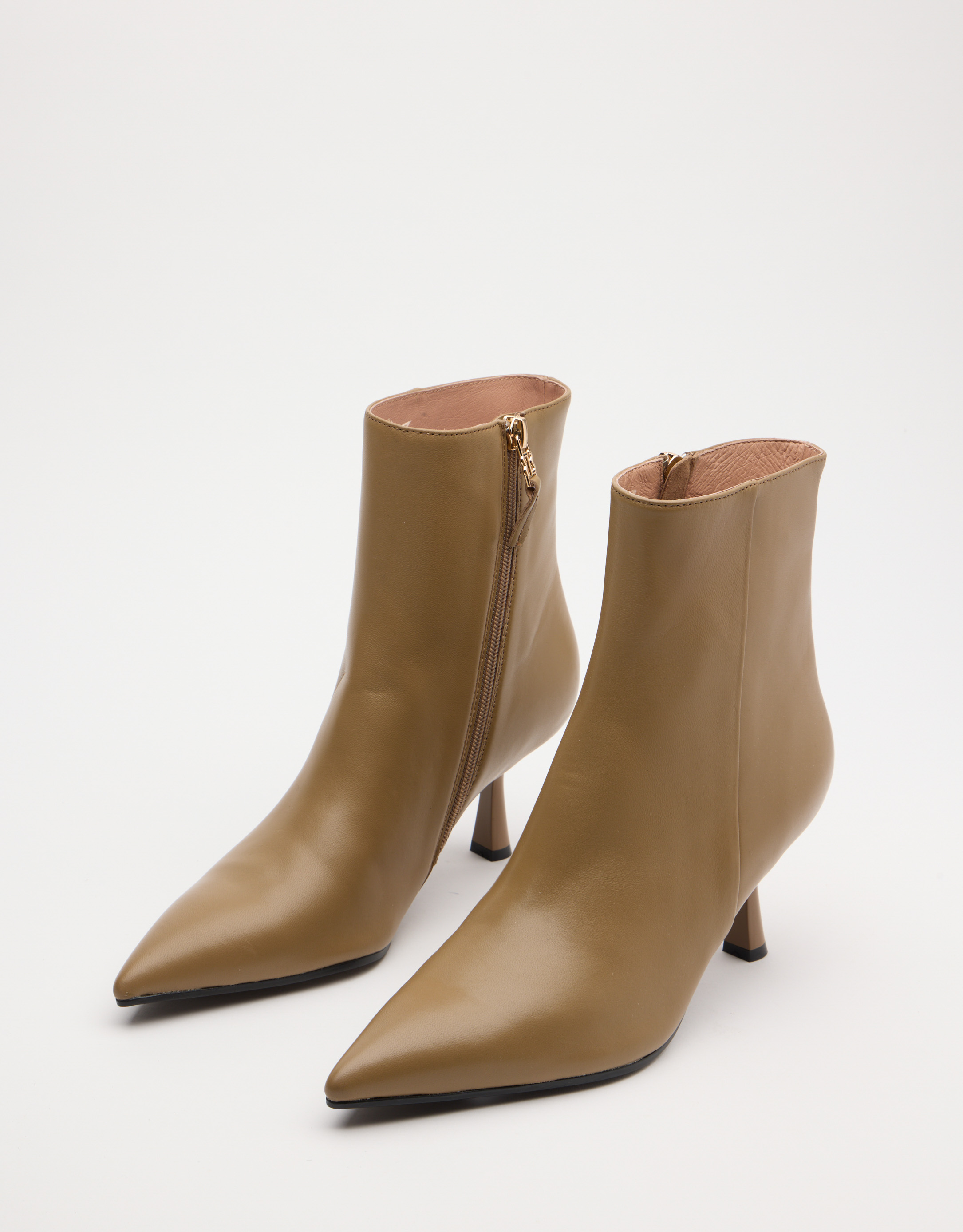 נעלי נשים -  - מגפוני עקב SAKURA - בז'3