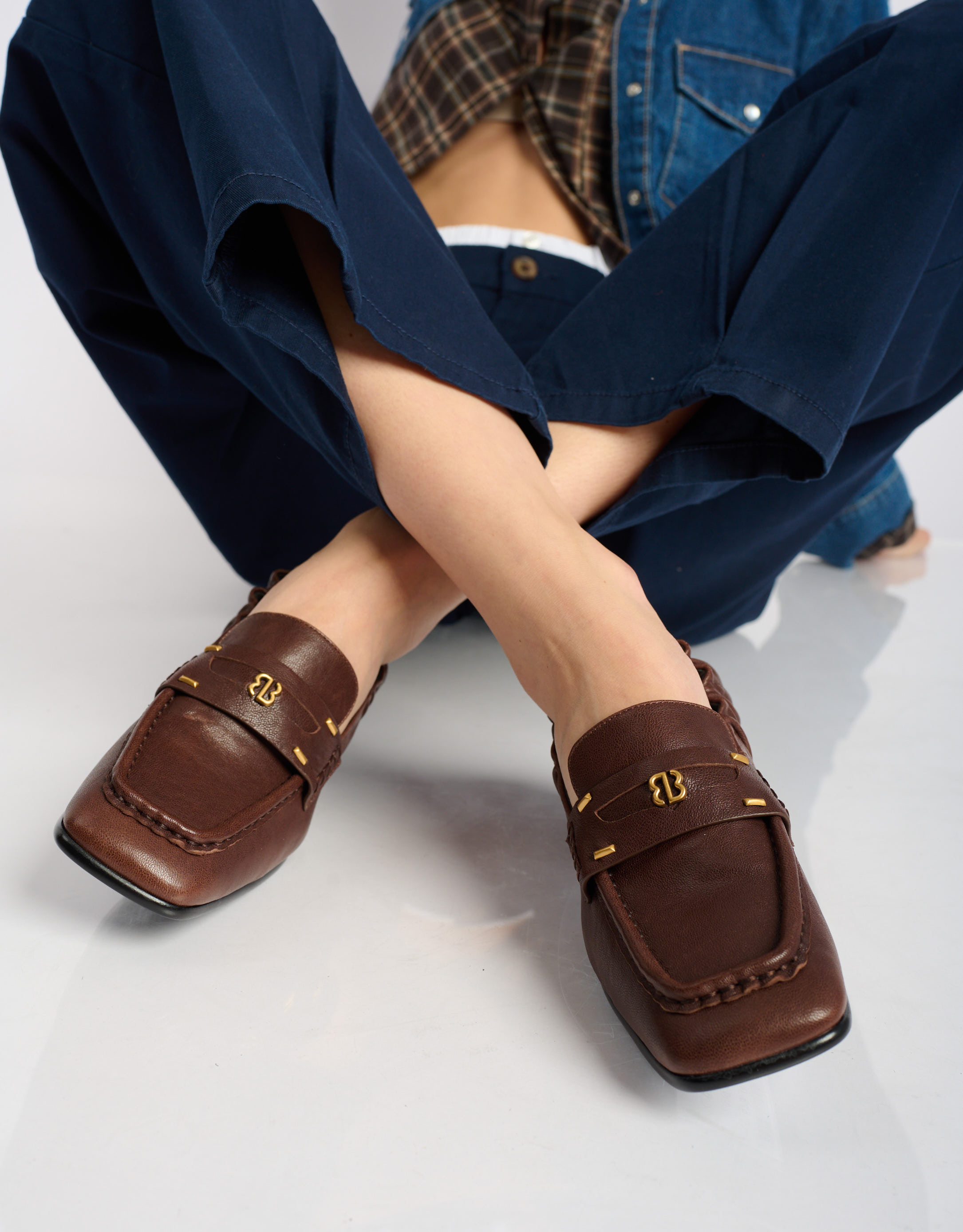 נעלי נשים -  - נעלי מוקסין עם עקב DALIA - חום כהה1