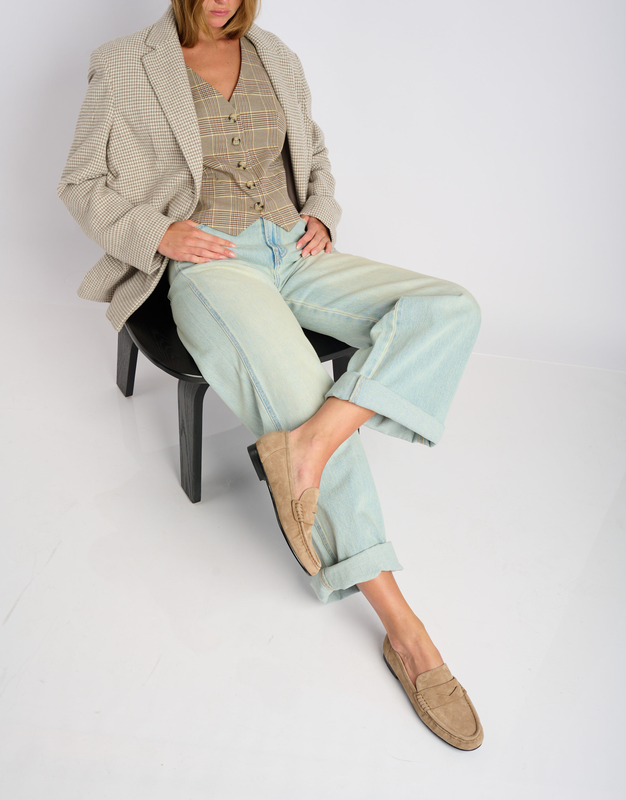 נעלי נשים -  - נעלי מוקסין זמש LYRA - בז'1