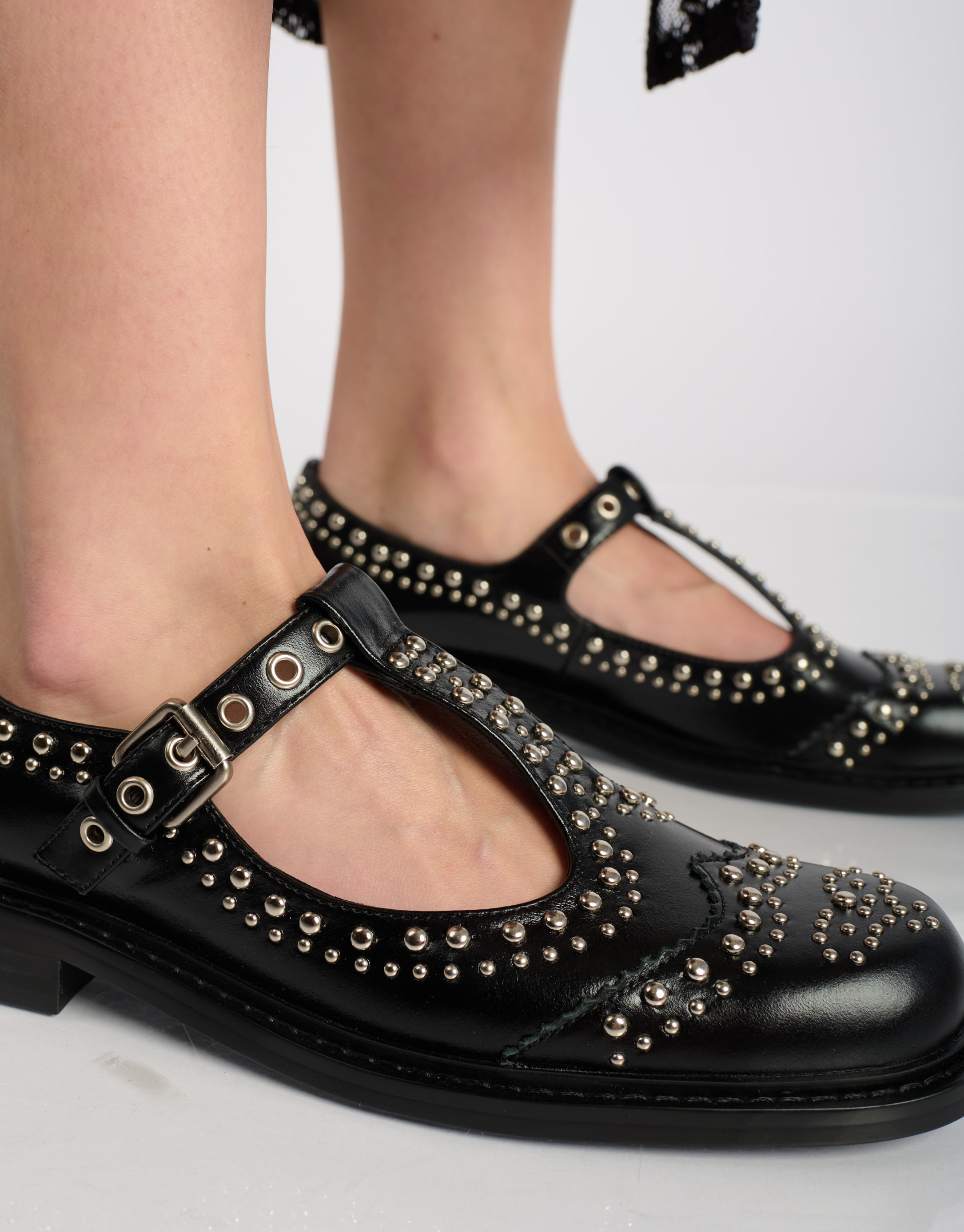 נעלי נשים -  - נעלי בובה עם ניטים ANKA - שחור3