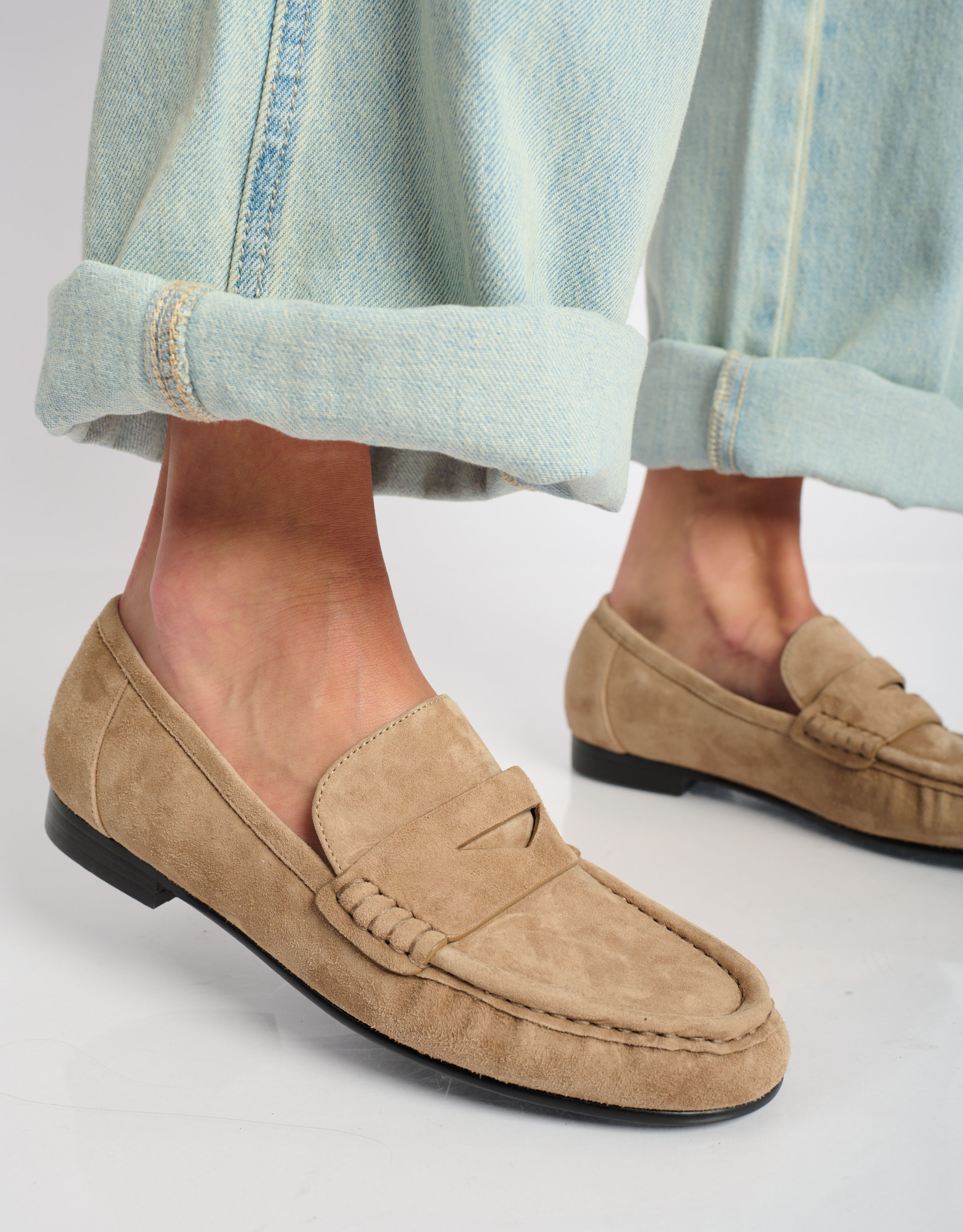 נעלי נשים -  - נעלי מוקסין זמש LYRA - בז'2