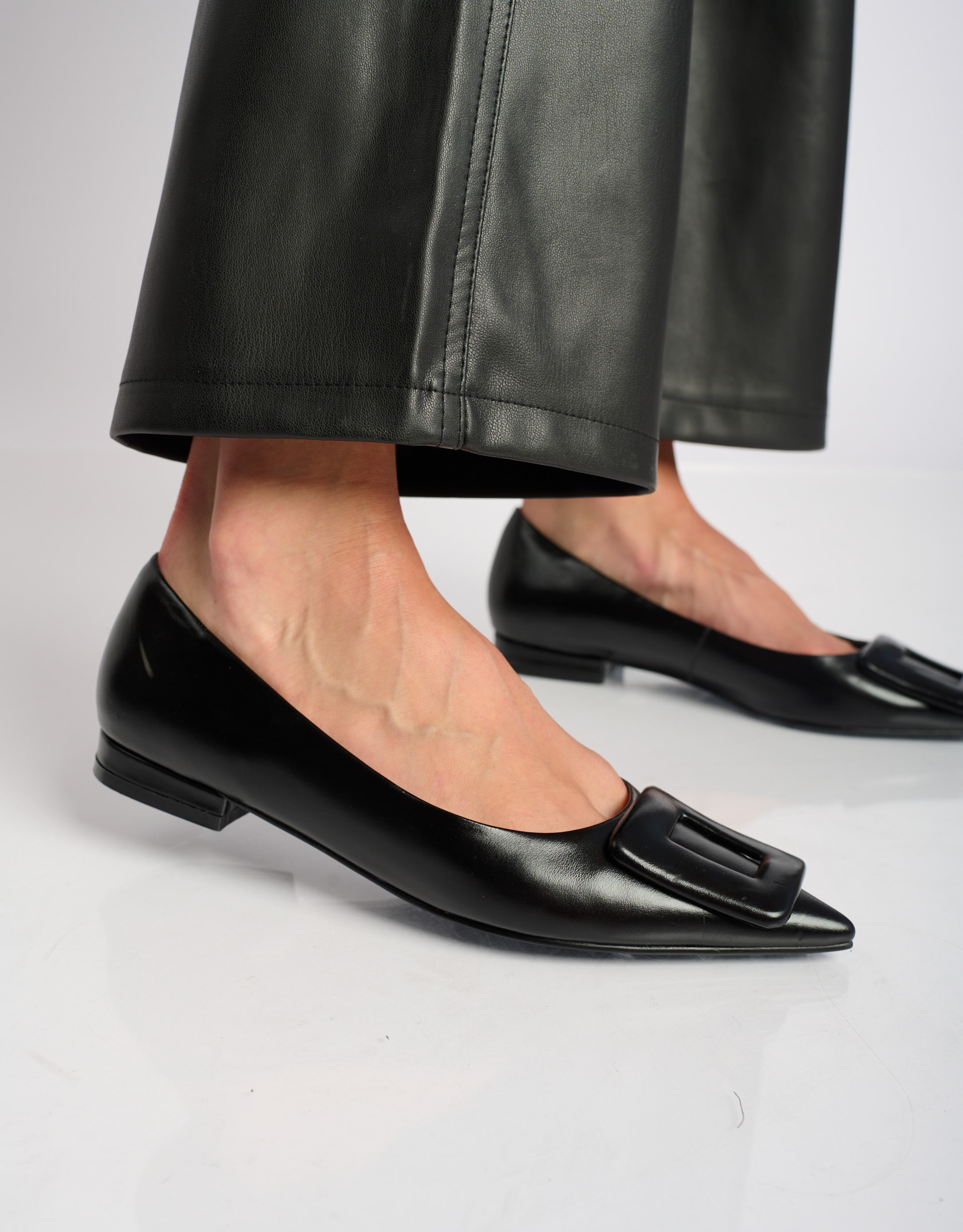 נעלי נשים -  - נעלי סירה שטוחות BONNIE - שחור3