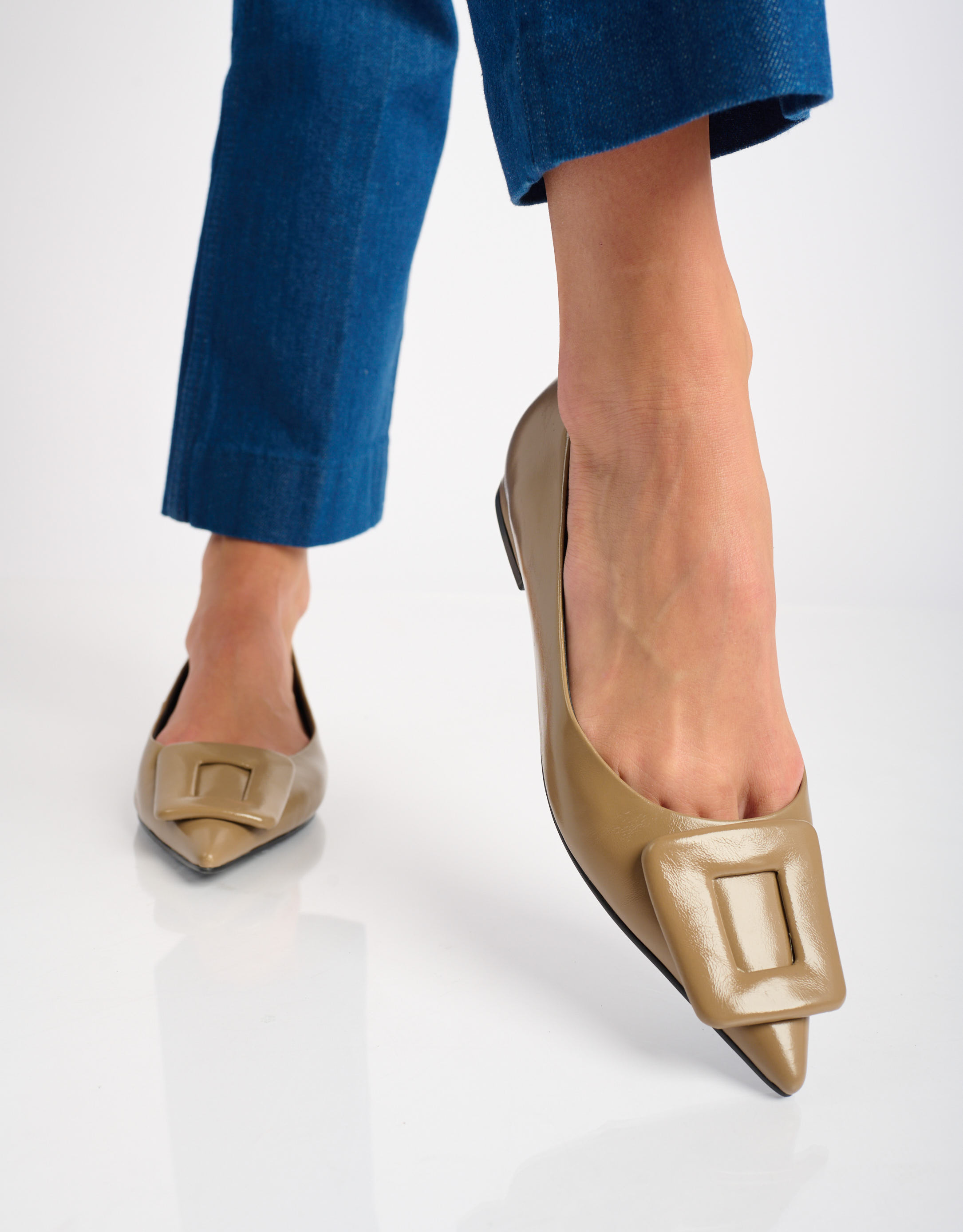 נעלי נשים -  - נעלי סירה שטוחות BONNIE - בז'4