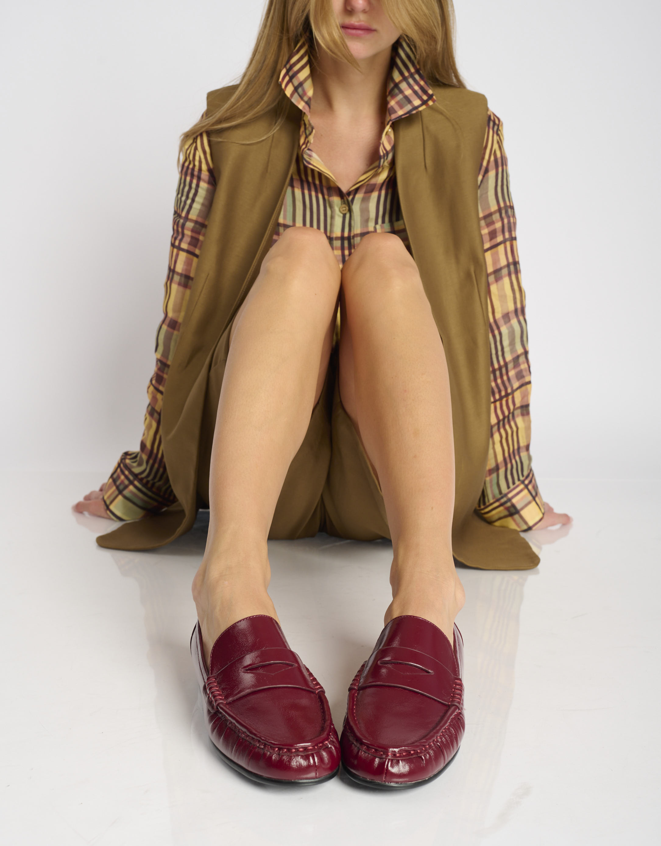 נעלי נשים -  - נעלי מוקסין LYRA - בורדו4