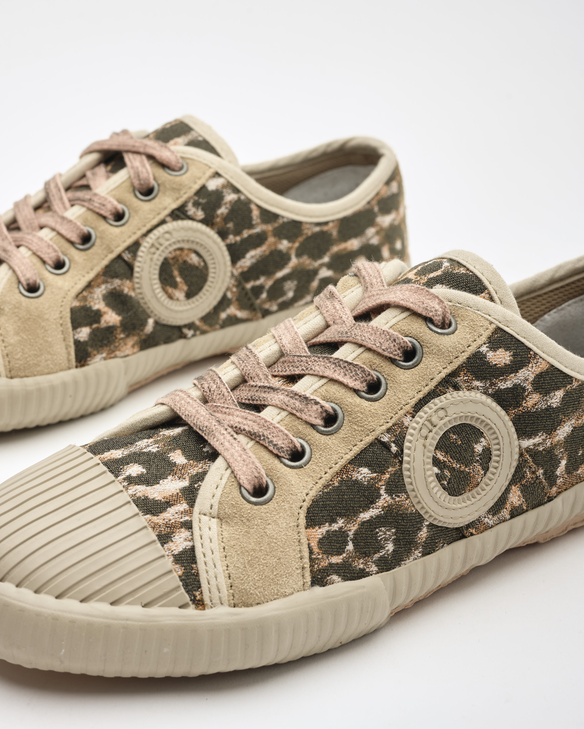 נעלי נשים - Aro - סניקרס מנומרות CHARLIE - בז'3