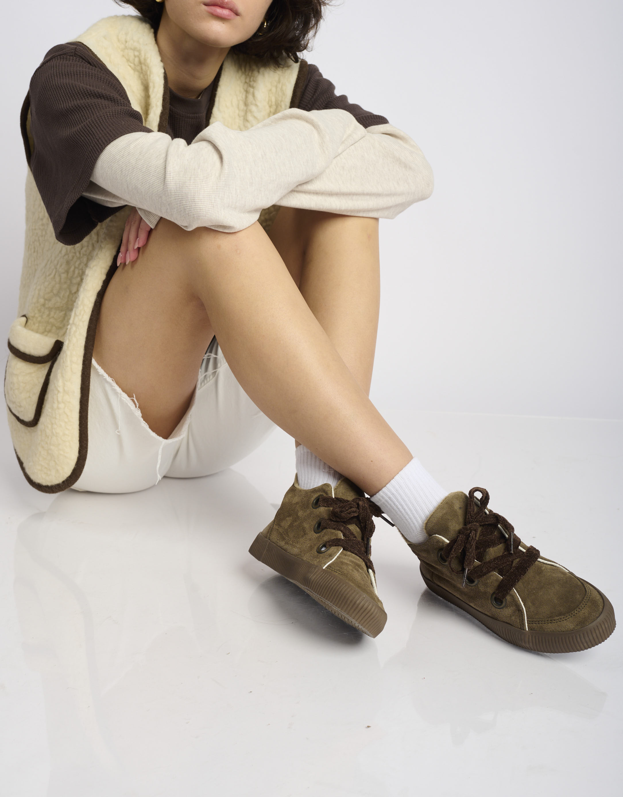 נעלי נשים - Aro - מגפונים עם שרוכים NOELLE - חום1