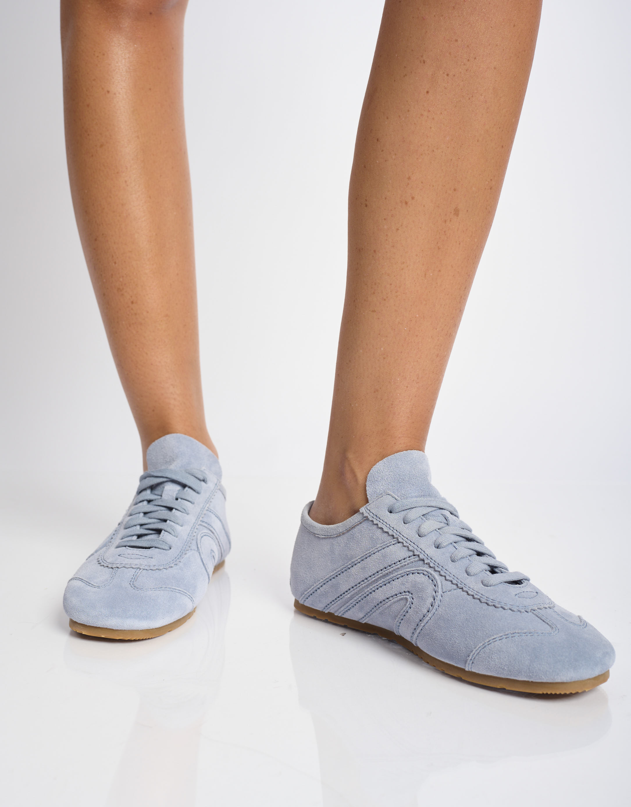 נעלי נשים - Jeffrey Campbell - סניקרס זמש ALETA - תכלת3