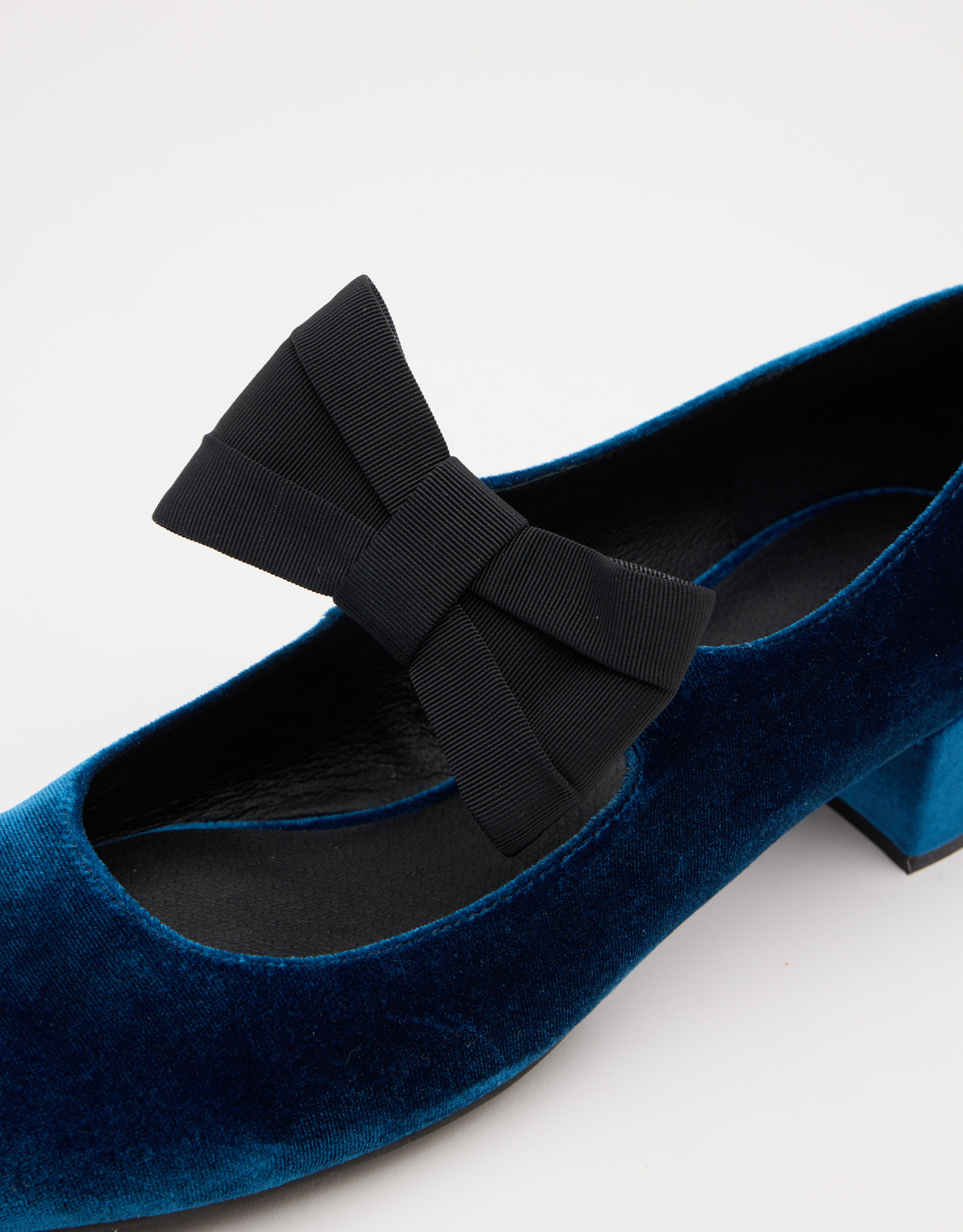 נעלי נשים - Jeffrey Campbell - נעלי בובה מקטיפה CLASSY B - כחול4