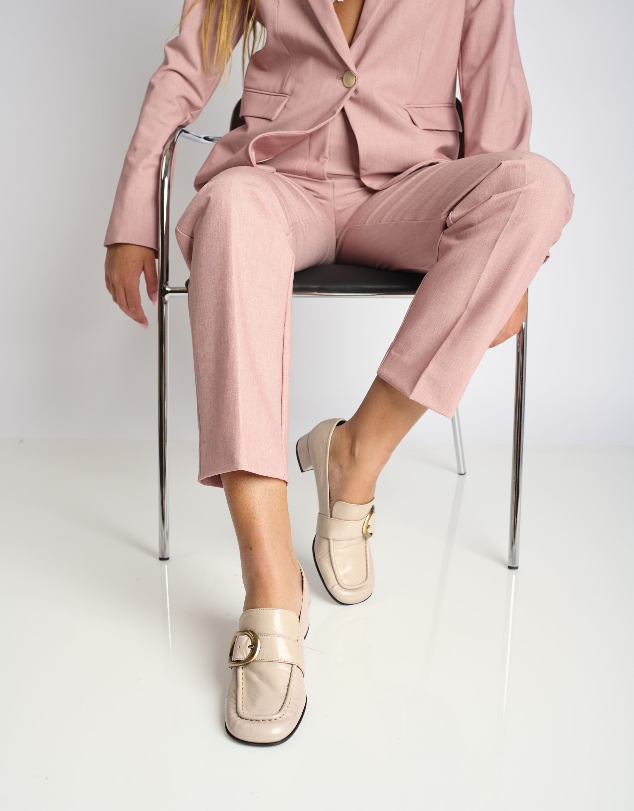 נעלי נשים - Jeffrey Campbell - נעלי מוקסין DOCILE - אפור4