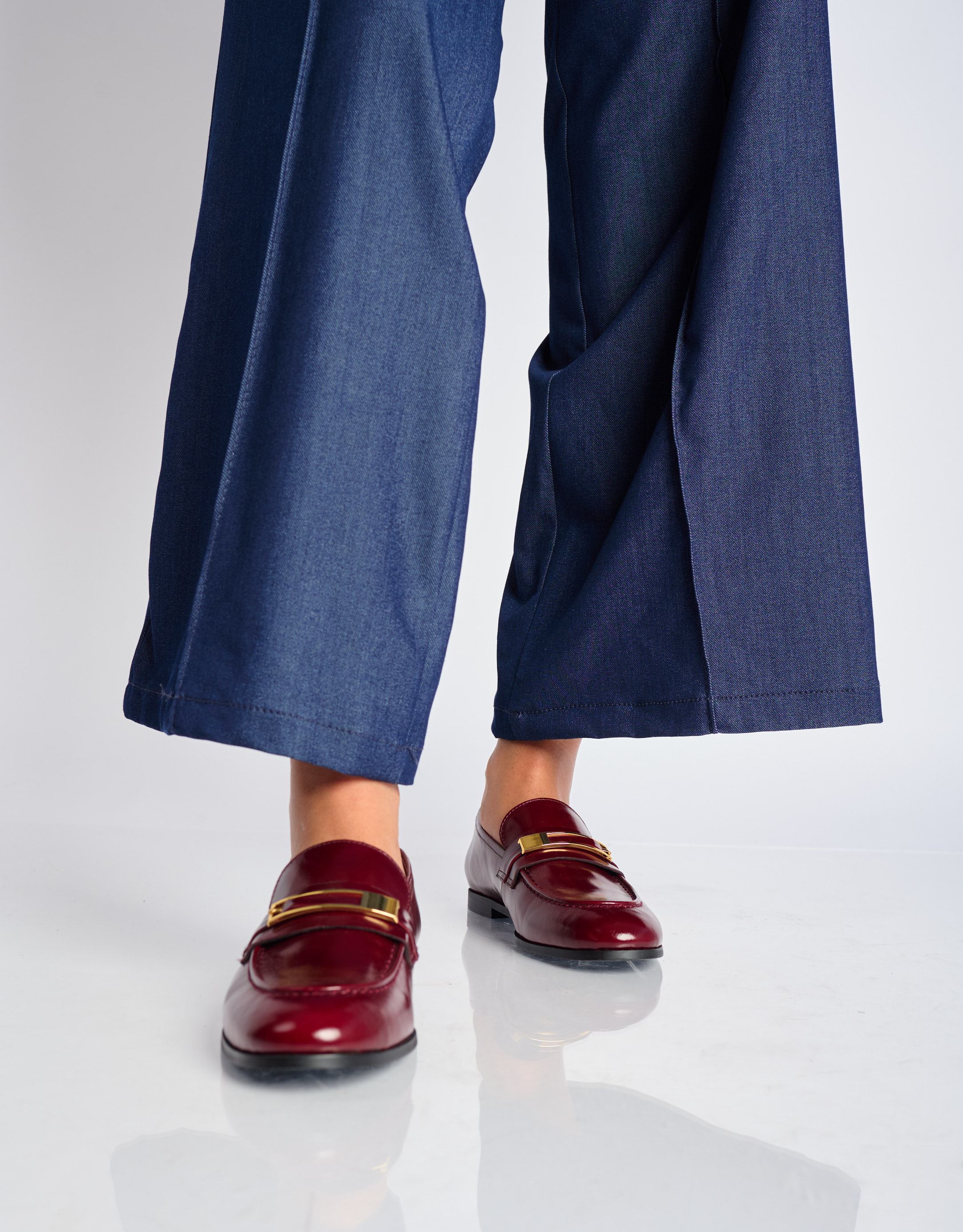 נעלי נשים - Jeffrey Campbell - מוקסינים מעור LOAFED - בורדו1