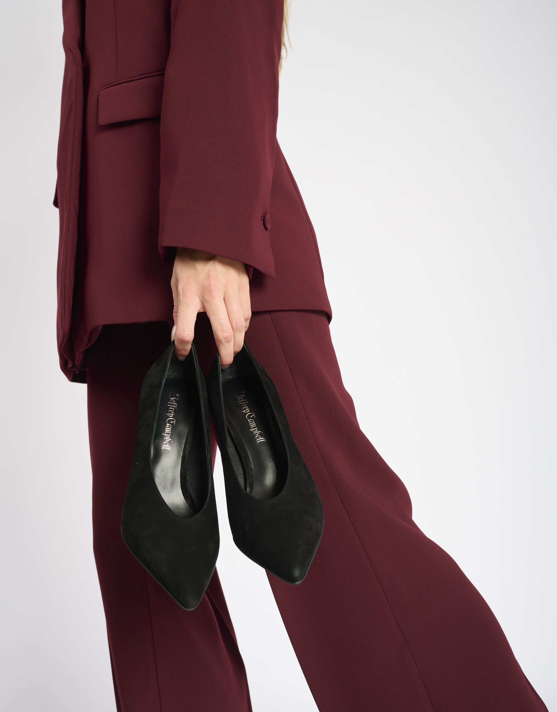 נעלי נשים - Jeffrey Campbell - נעלי סירה עם עקב SPECTRE - שחור1