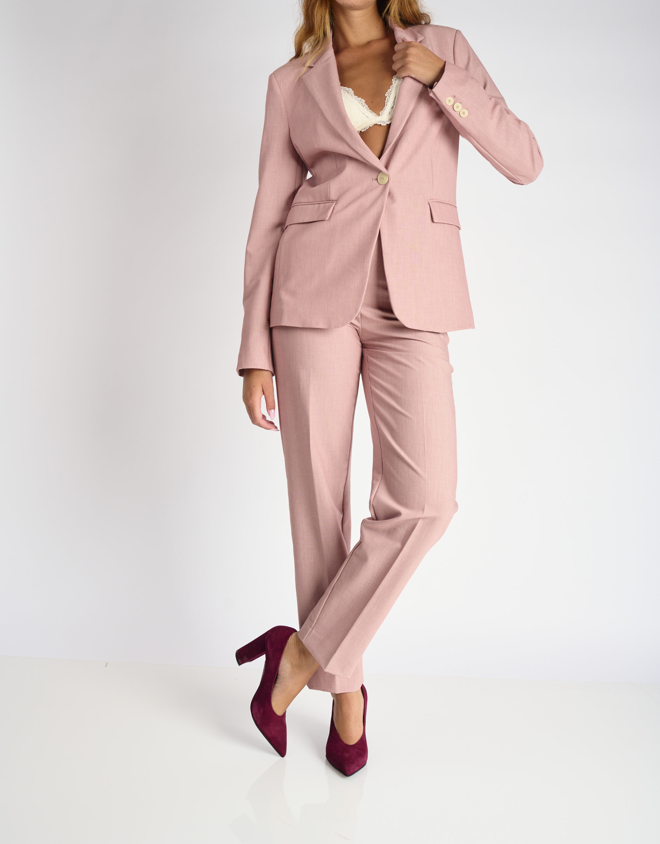 נעלי נשים - Jeffrey Campbell - נעלי סירה עם עקב SPECTRE - בורדו2