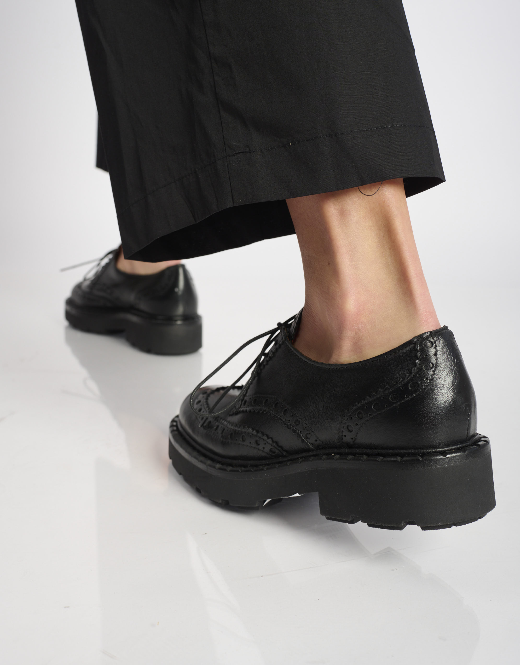 נעלי נשים - Mjus - נעליים עם שרוכים REBECCA - שחור3