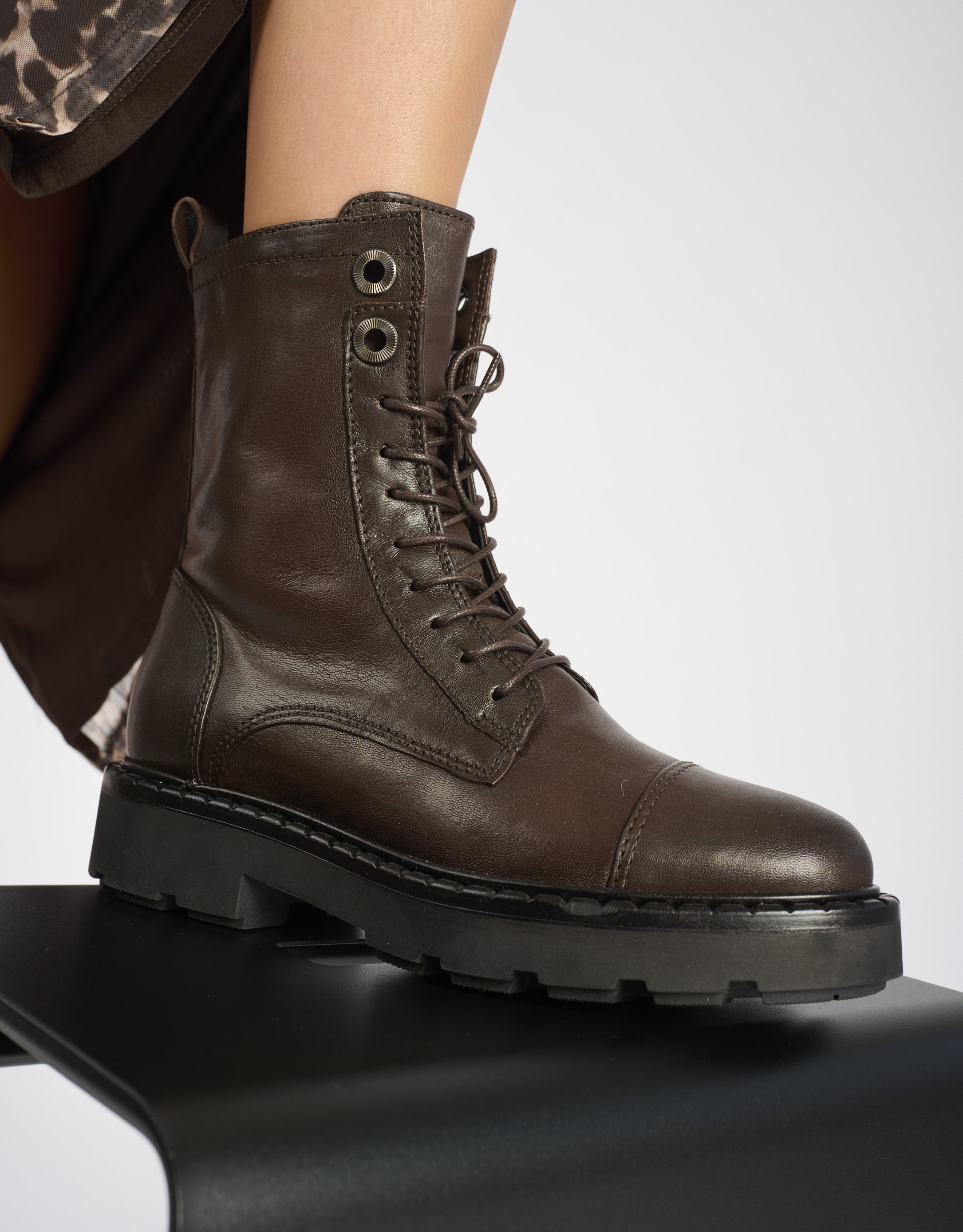 נעלי נשים - Mjus - מגפונים עם שרוכים REBECCA - חום1