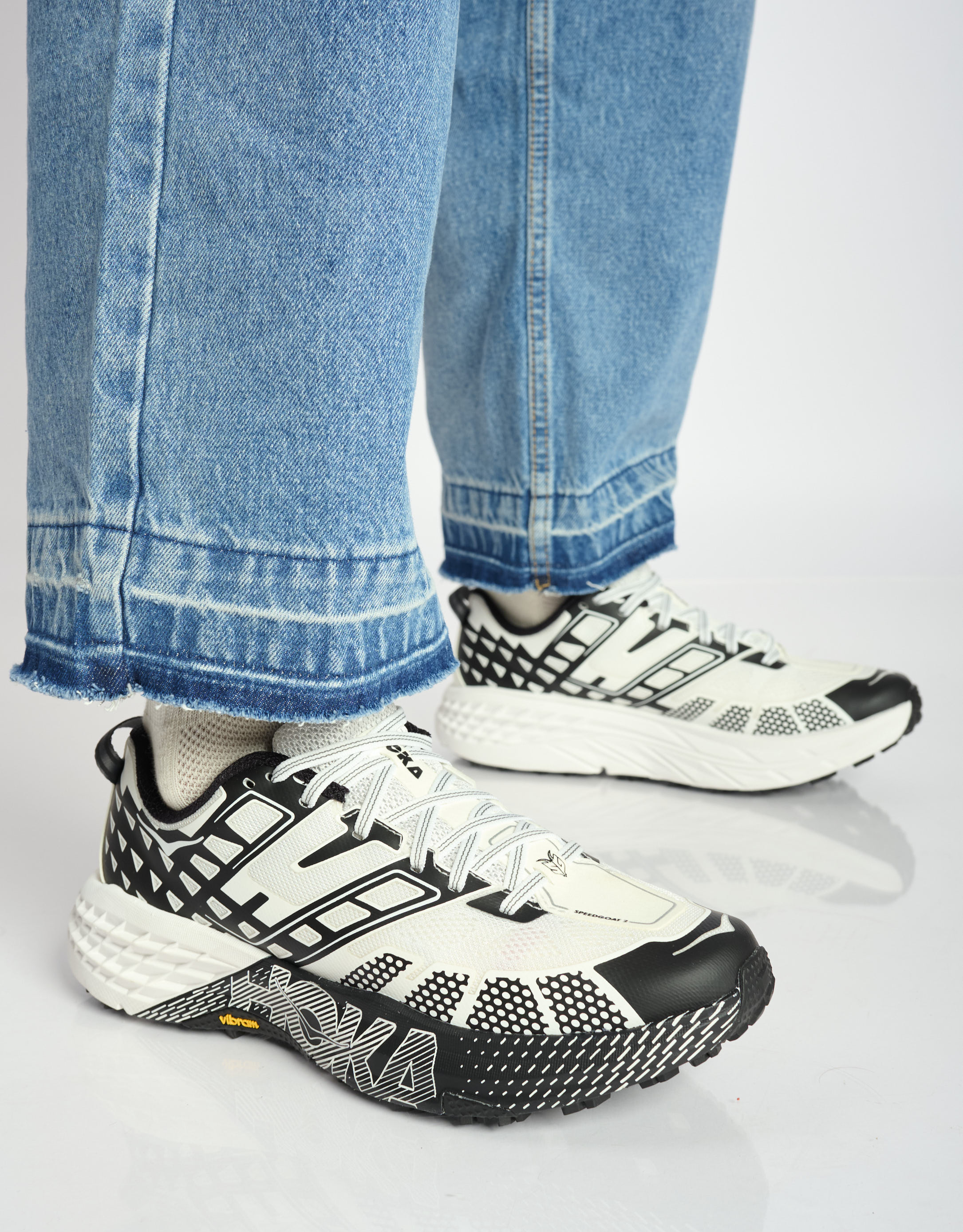 נעלי גברים -  - סניקרס 2 SPEEDGOAT - לבן   שחור4