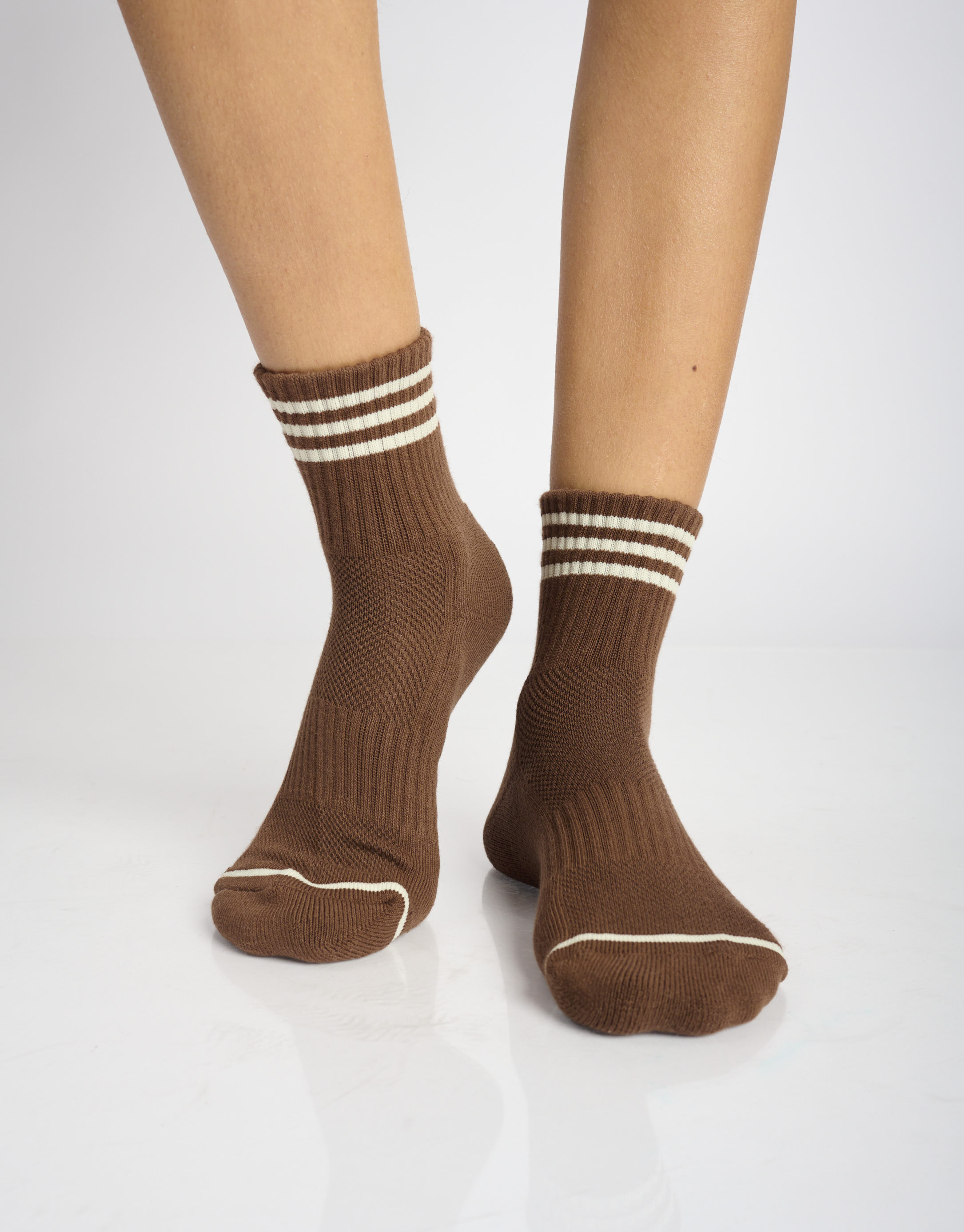 נעלי נשים -  - גרביים GIRLFRIEND - חום3