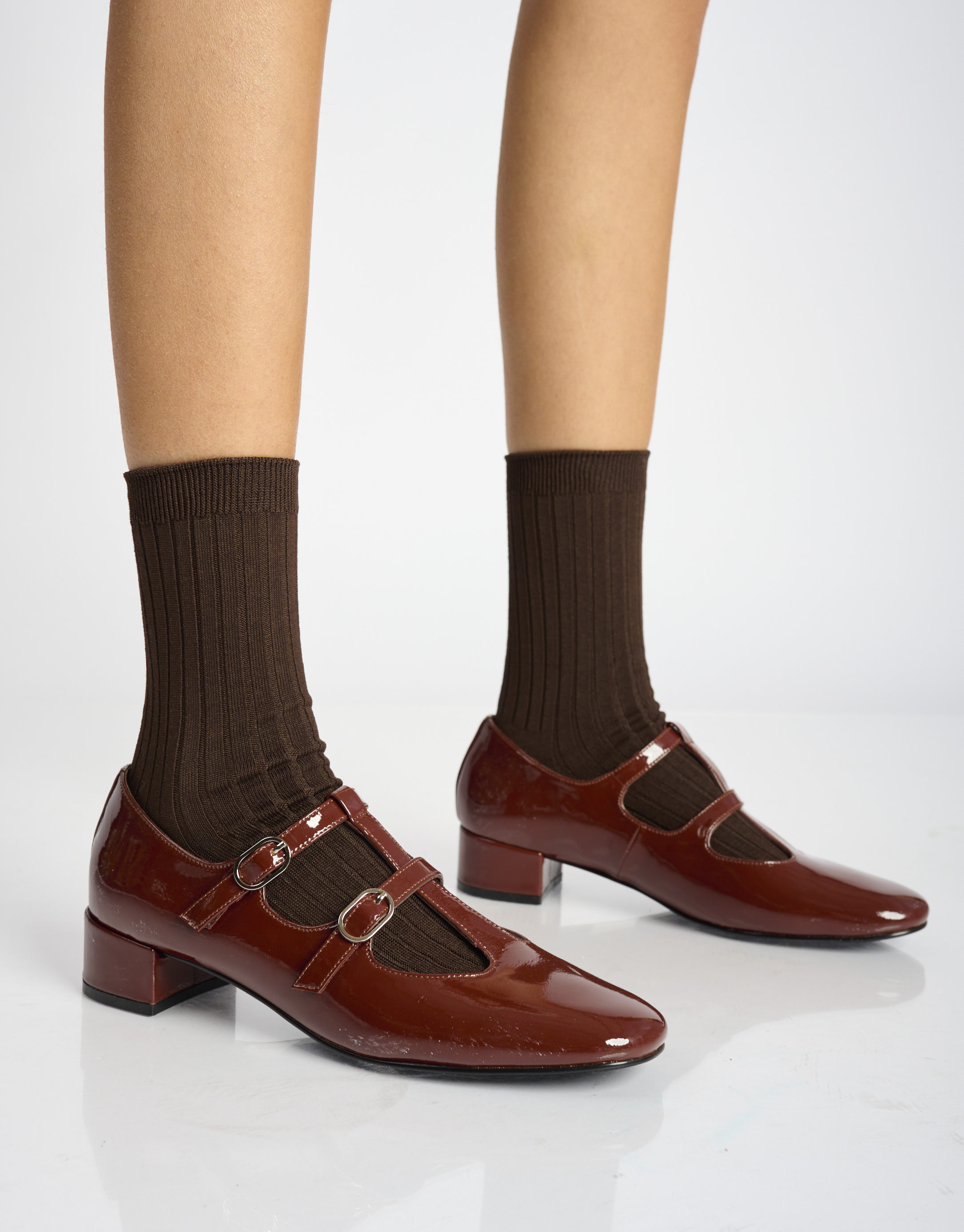 נעלי נשים -  - גרביים HER - חום4