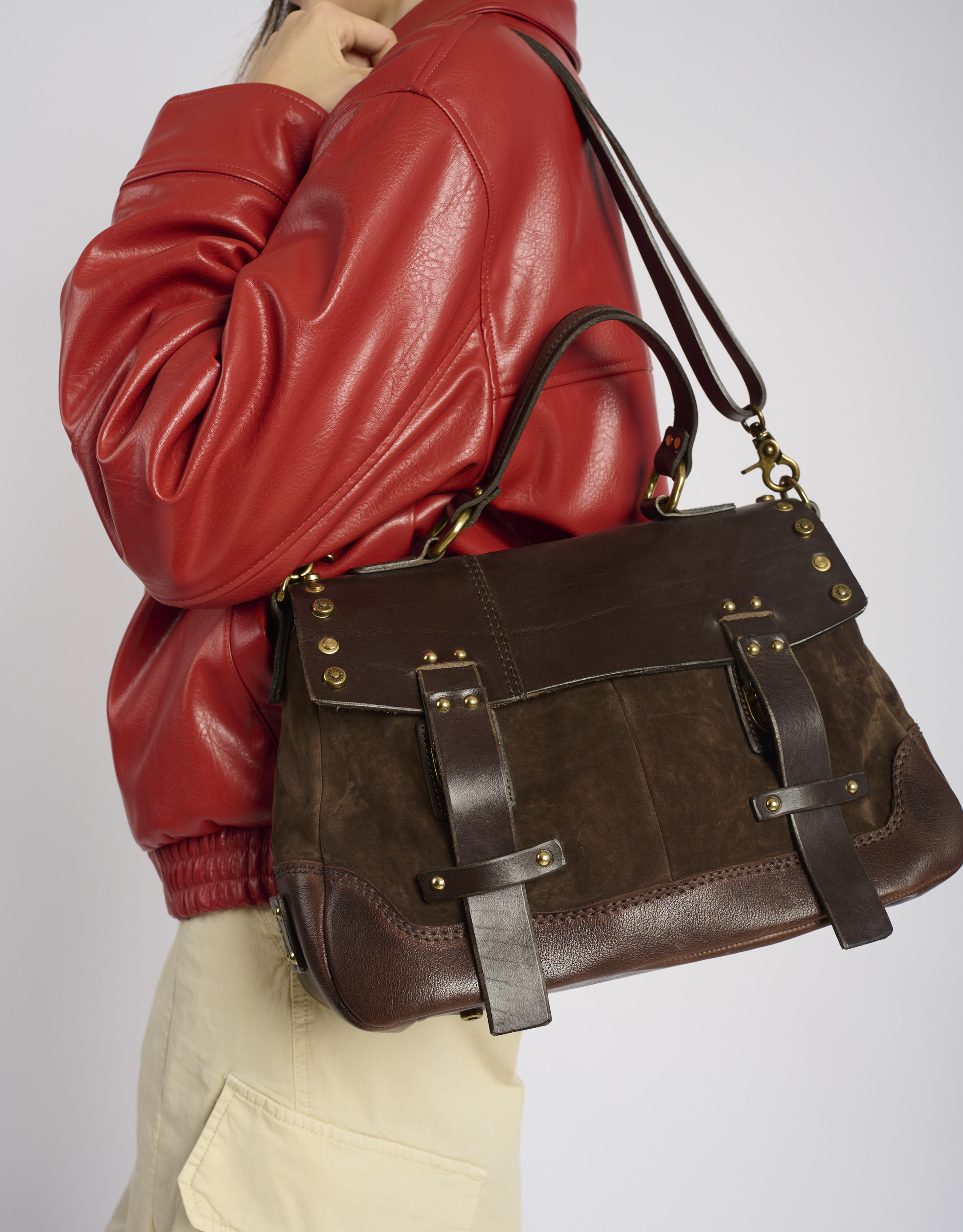 A.S. 98 - תיק עור וזמש שתי רצועות - חום כהה3