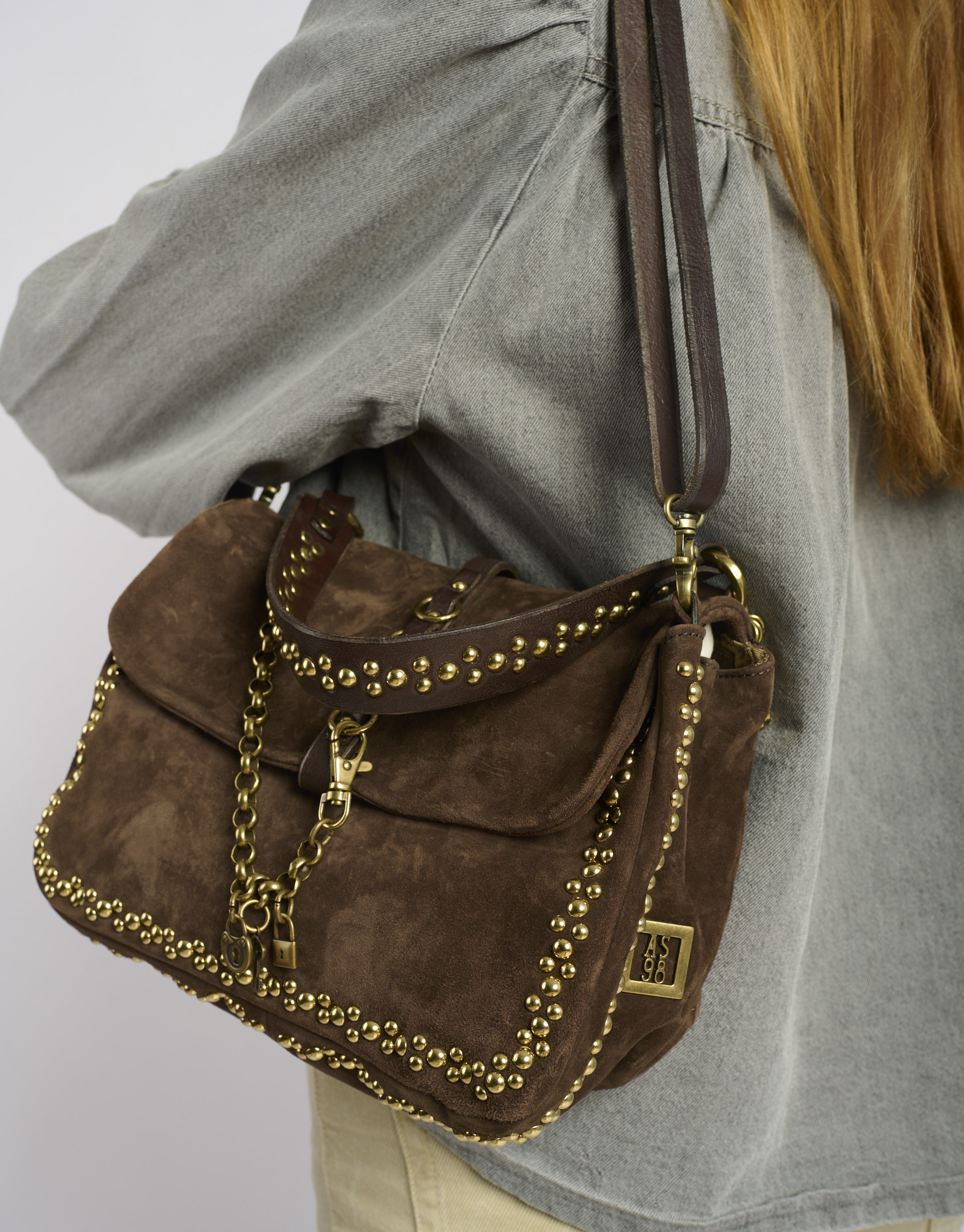 נעלי נשים - A.S. 98 - תיק  זמש קטן שרשרת - חום כהה1