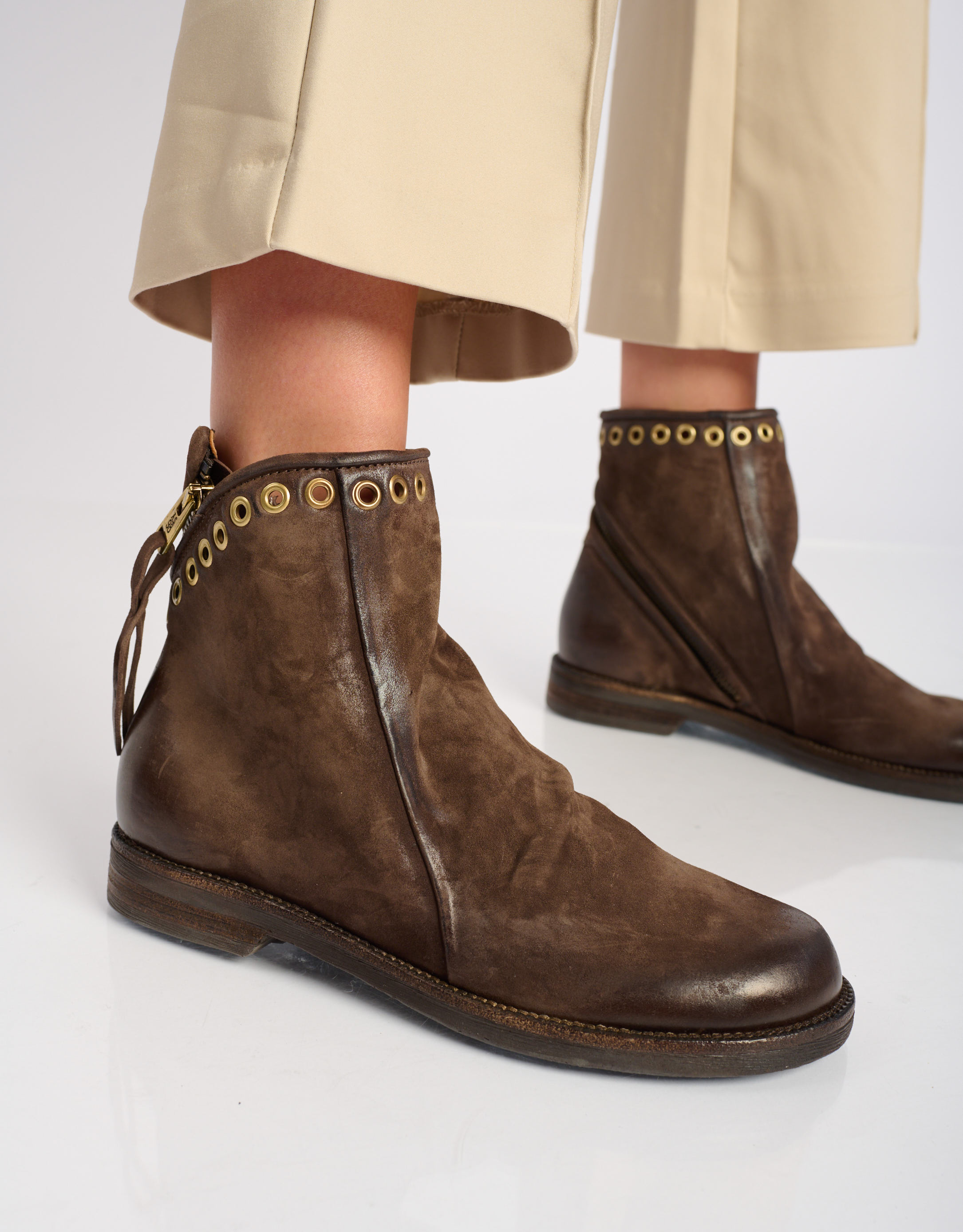 נעלי נשים - A.S. 98 - מגפונים ALONE - חום1