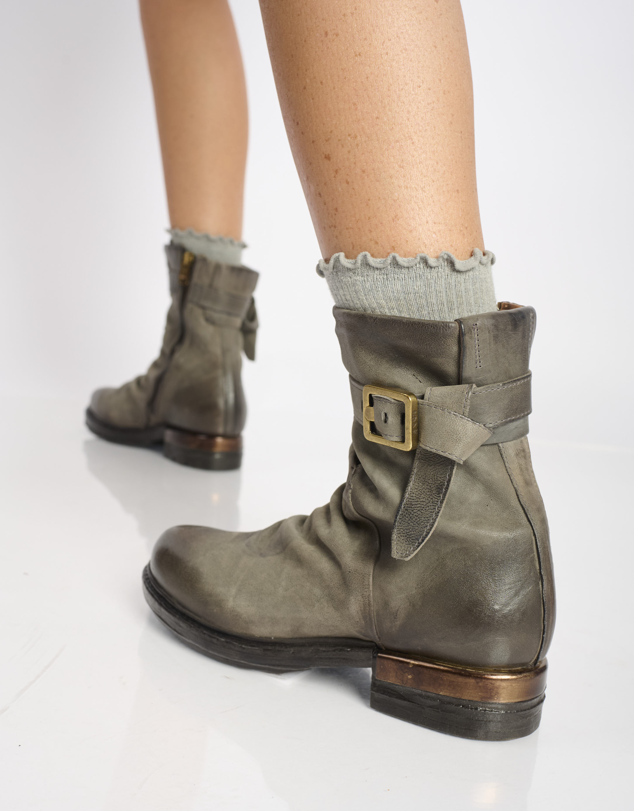 נעלי נשים - A.S. 98 - מגפוני עור ARCHE - אפור4