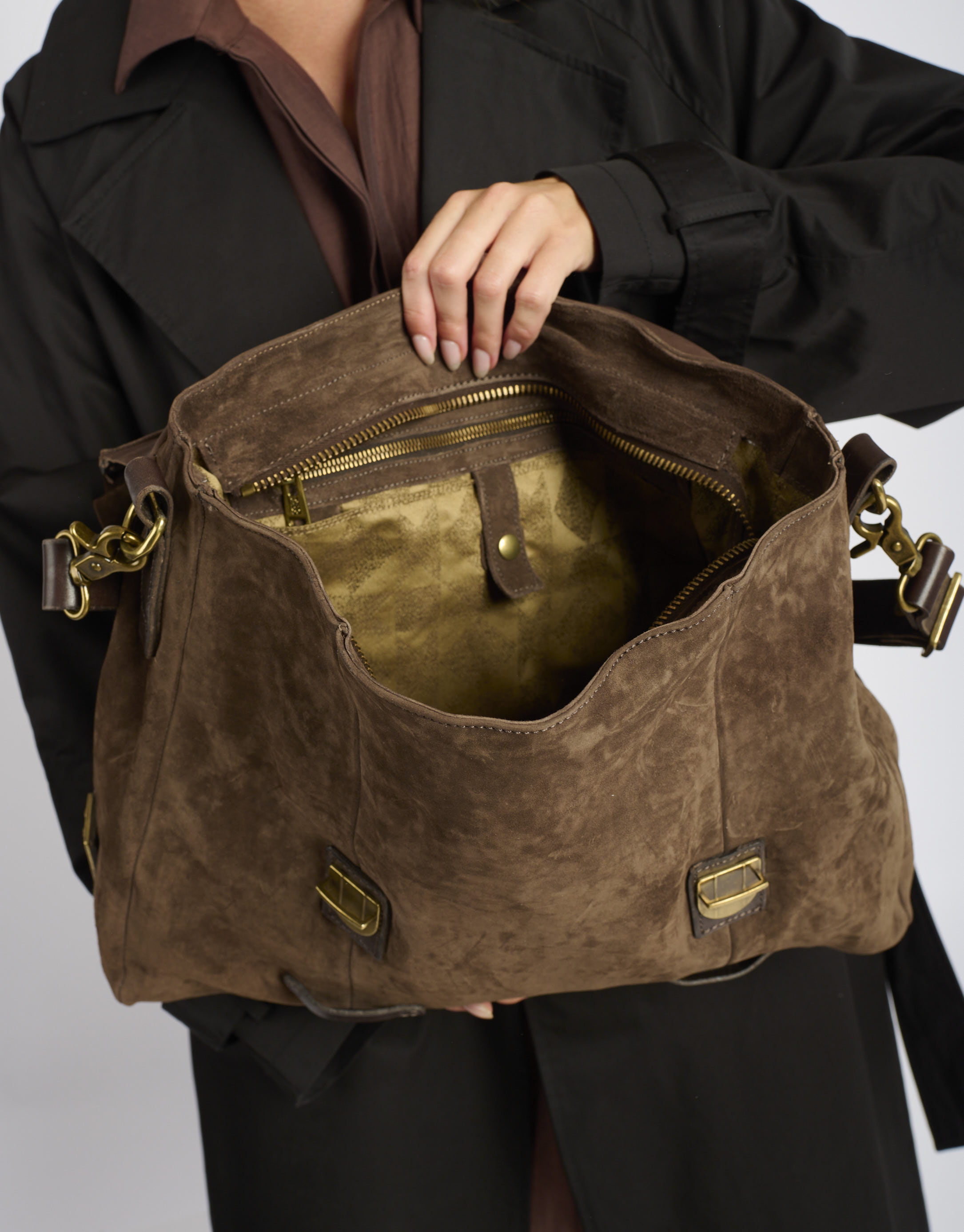 נעלי נשים - A.S. 98 - תיק צד מזמש  CAMILLA - חום כהה3