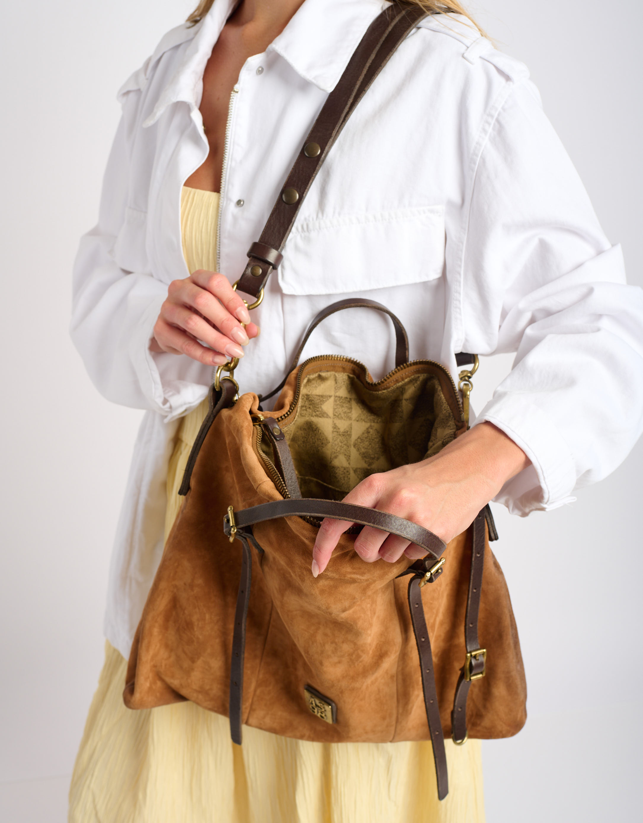 נעלי נשים - A.S. 98 - תיק צד מעור CIANNA - קאמל4