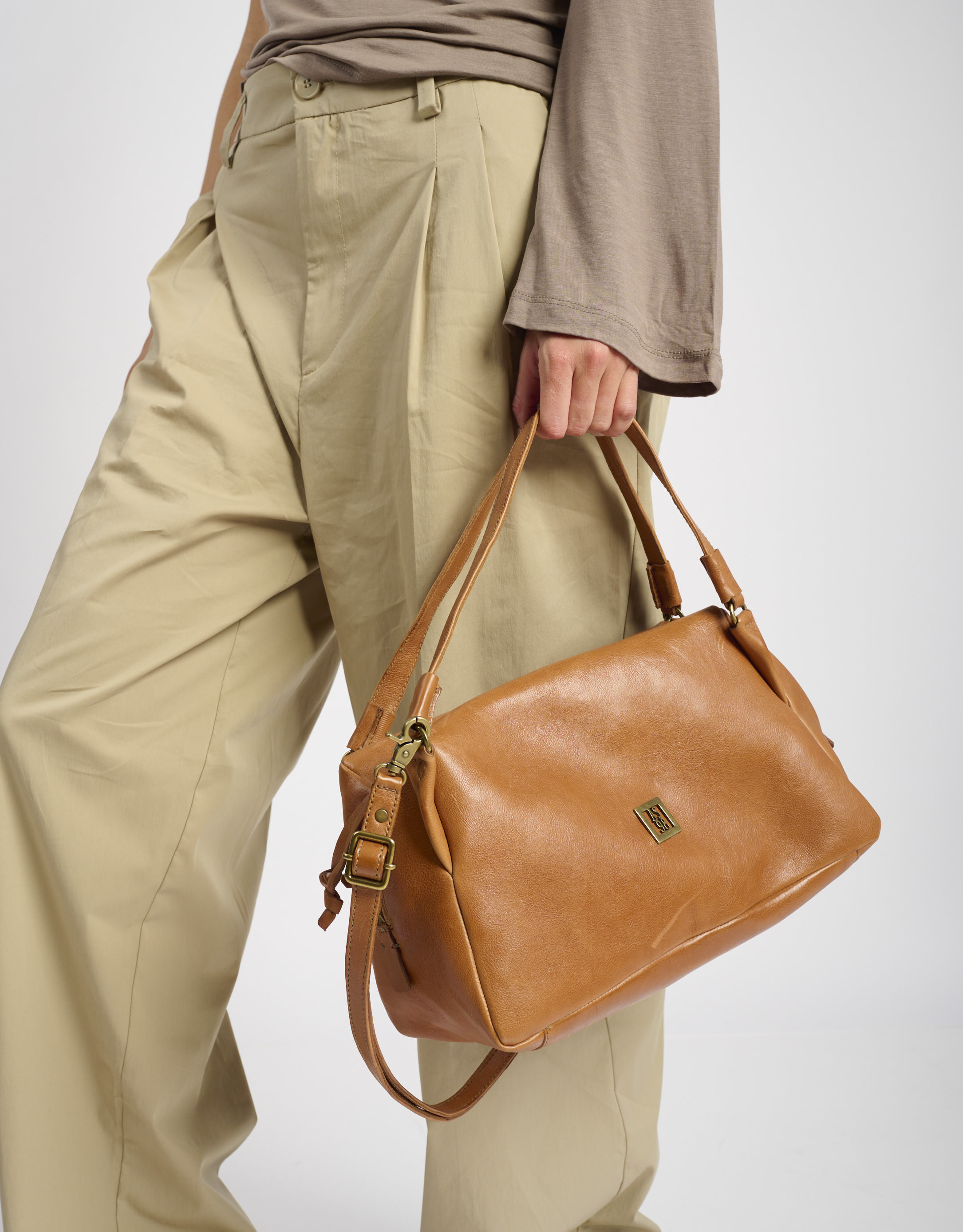 נעלי נשים - A.S. 98 - תיק צד BIANCA - קאמל1