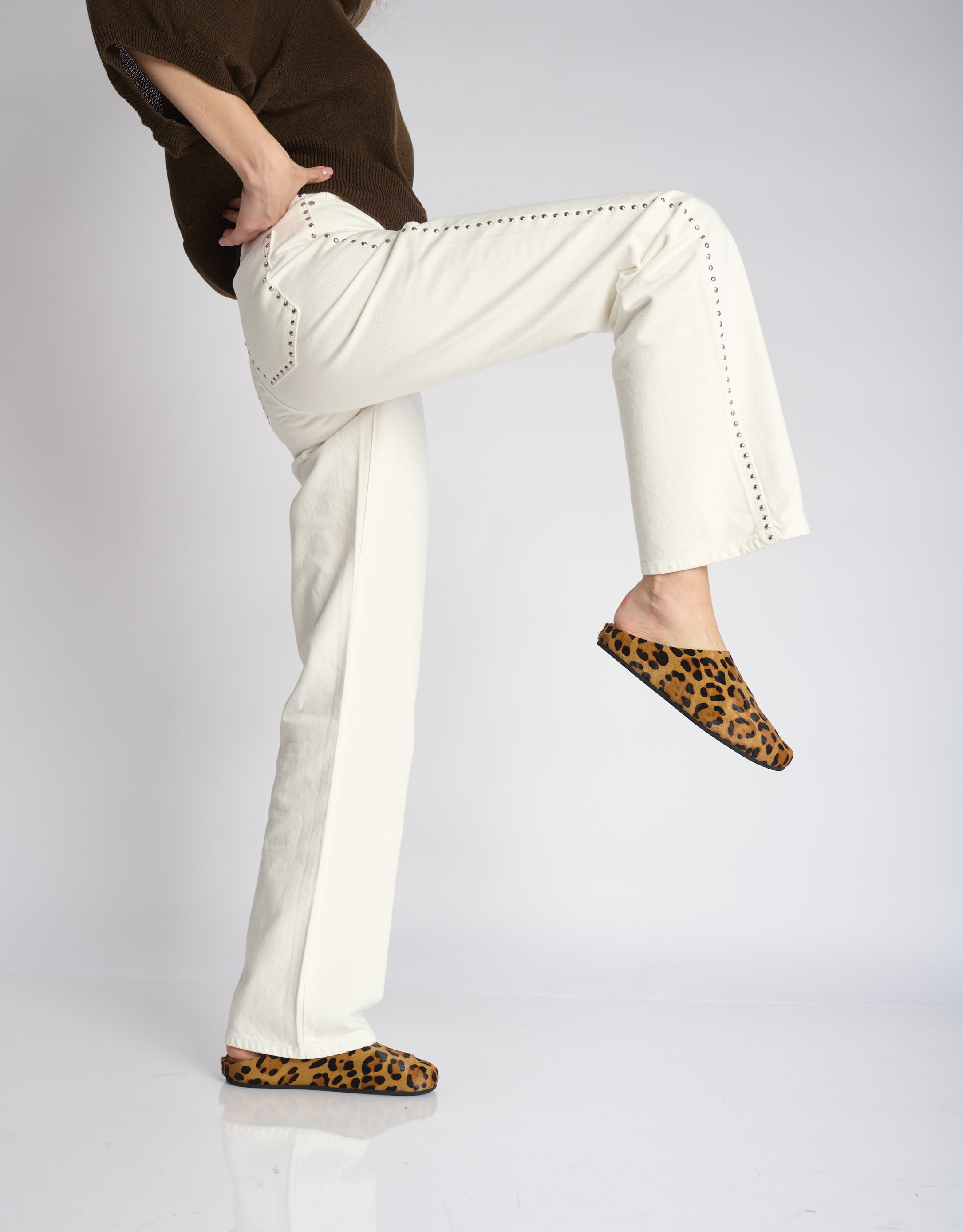 נעלי נשים - Jeffrey Campbell - כפכפי פרווה CONTENT - נמר1