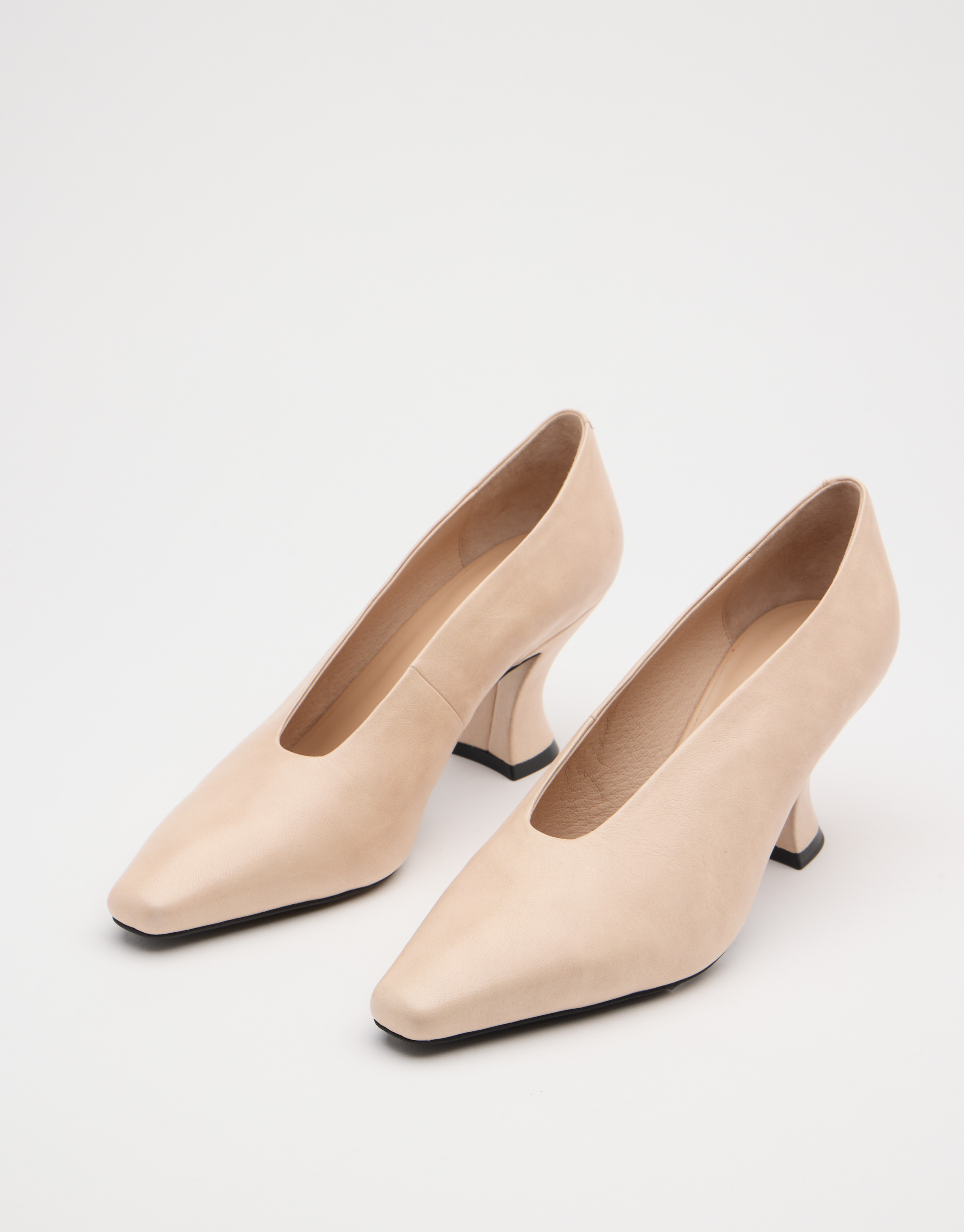 נעלי נשים - Jeffrey Campbell - נעלי סירה מעור HINTS - ניוד2