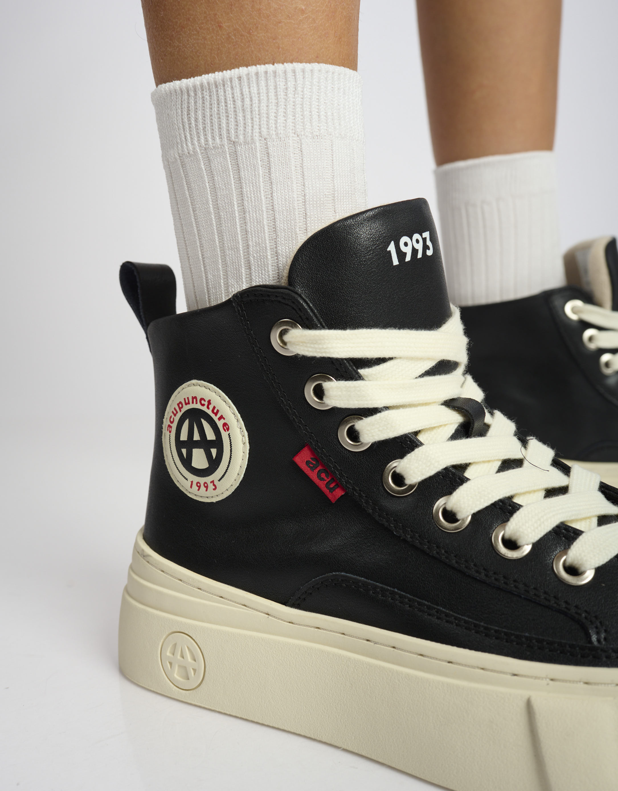 נעלי נשים - Acupuncture - סניקרס גבוהות  AFC - שחור1