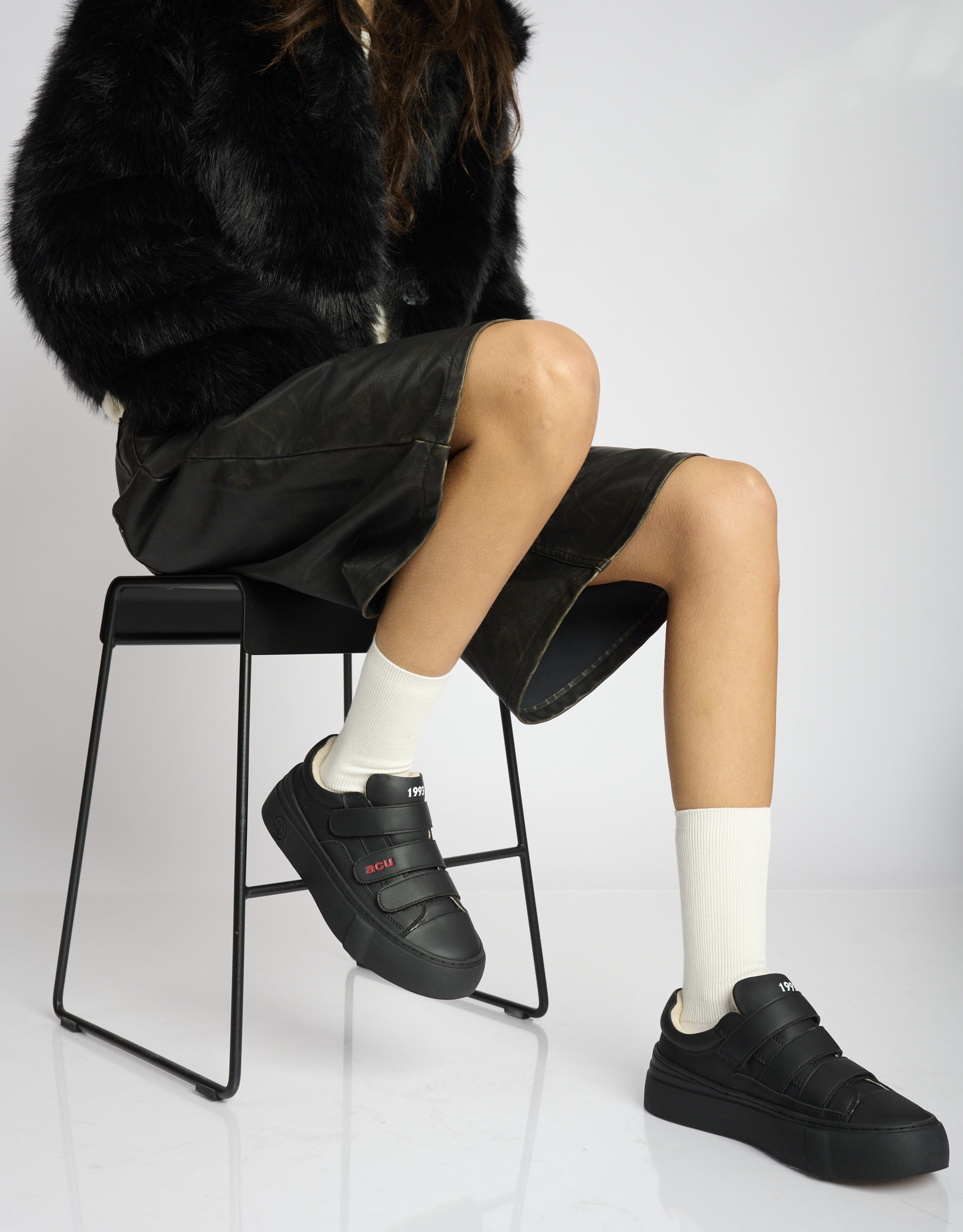 נעלי נשים - Acupuncture - סניקרס דמוי עור AFC STRAP - שחור1