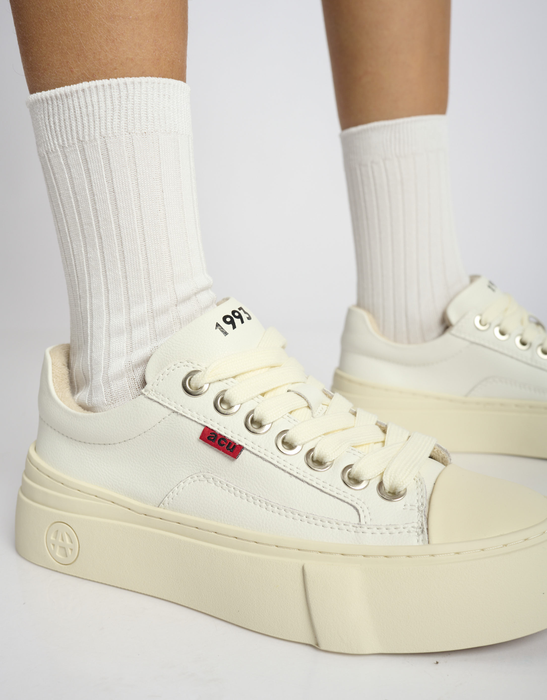 נעלי נשים - Acupuncture - סניקרס דמוי עור AFC - לבן3