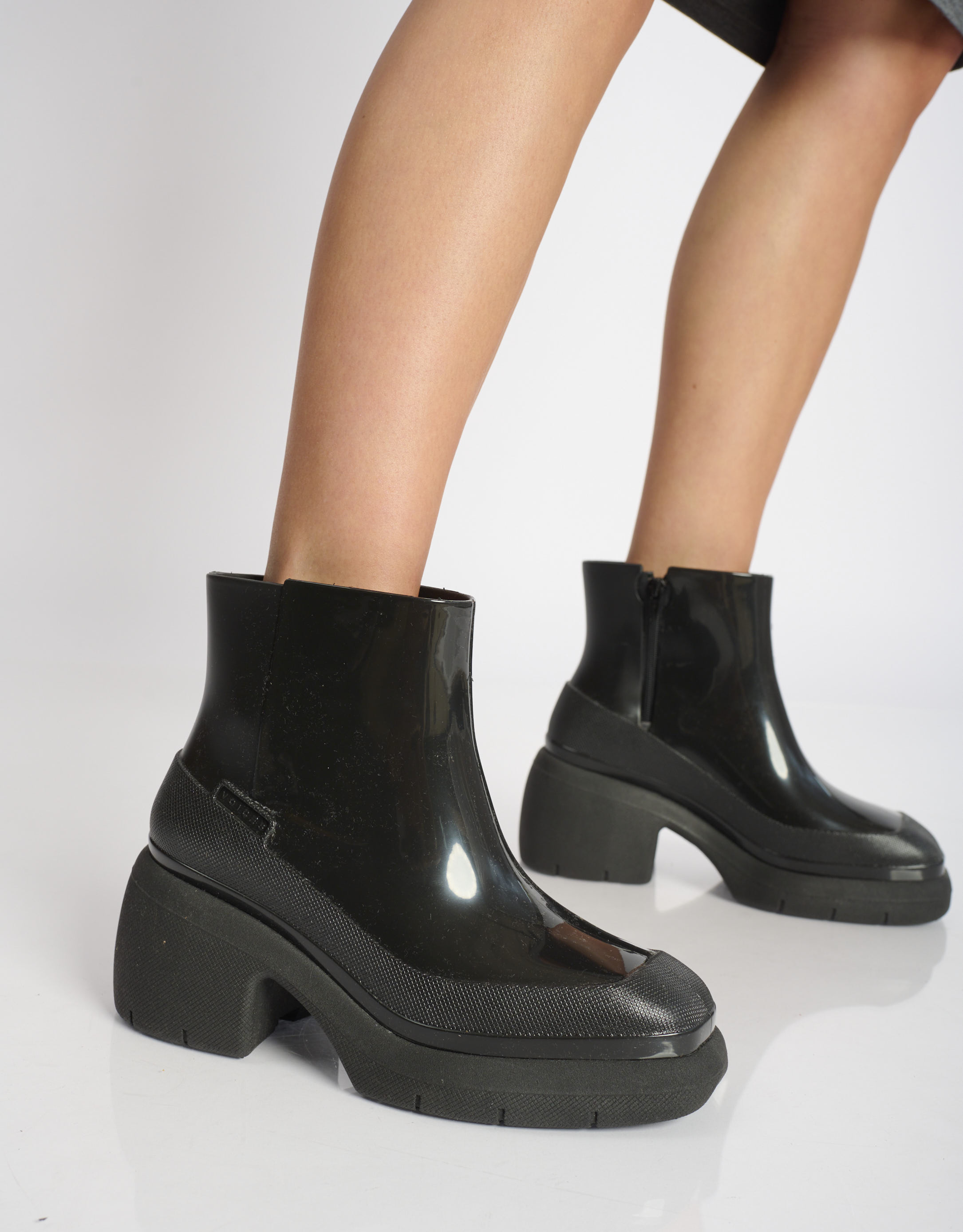 נעלי נשים -  - מגפוני גומי STROKE - שחור4