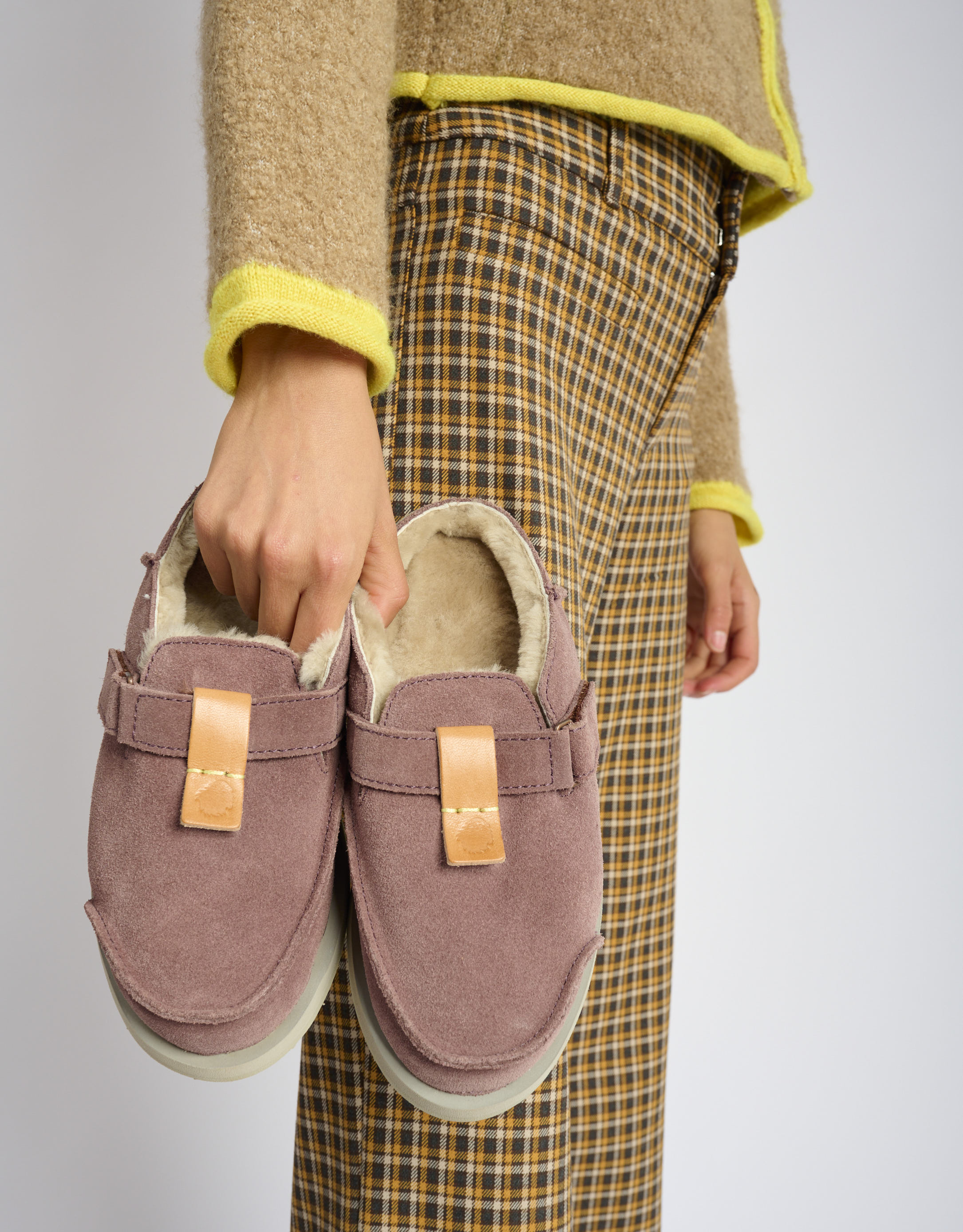 נעלי נשים - Satorisan - כפכפי זמש  UWABAKI - סגול1