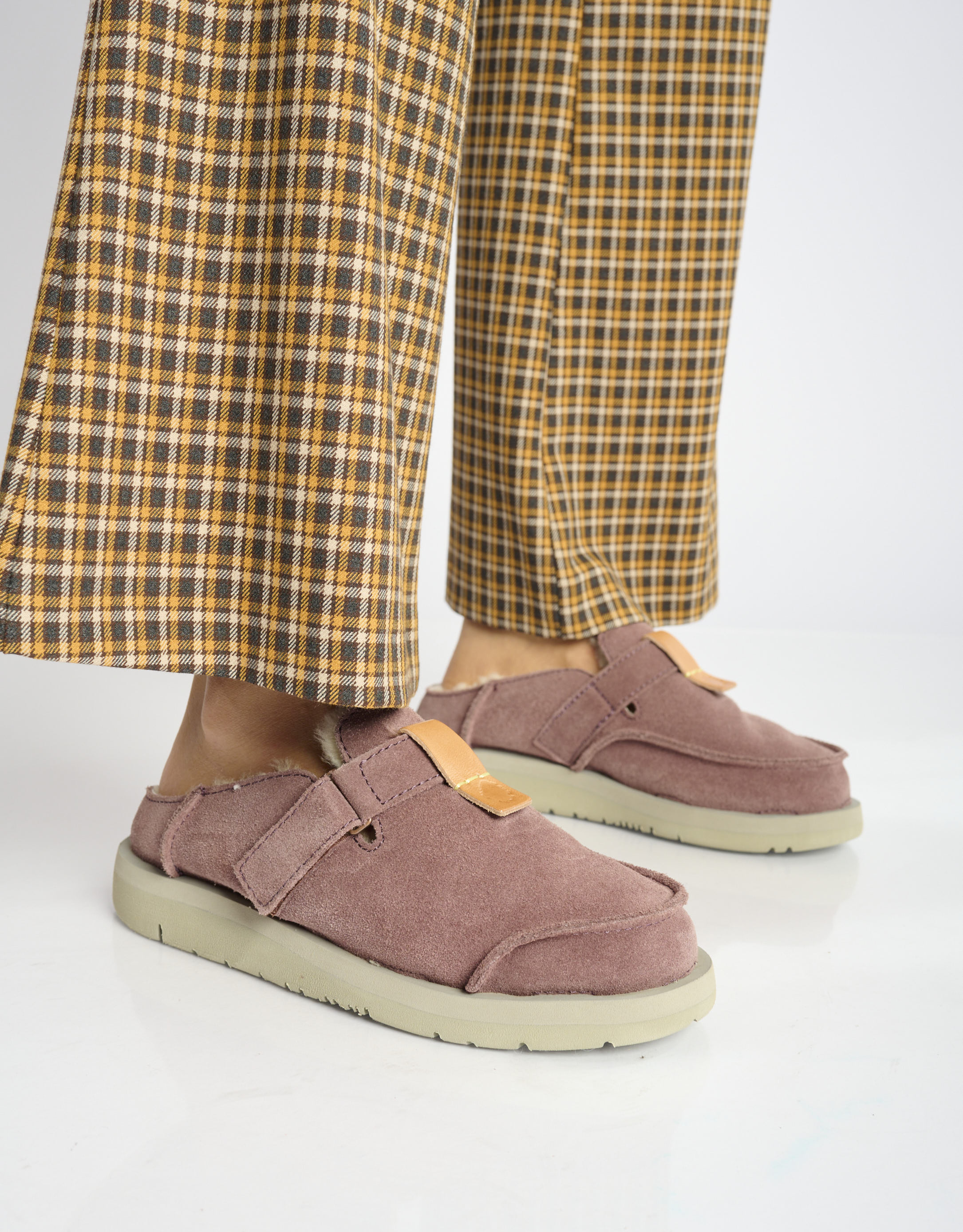 נעלי נשים - Satorisan - כפכפי זמש  UWABAKI - סגול2