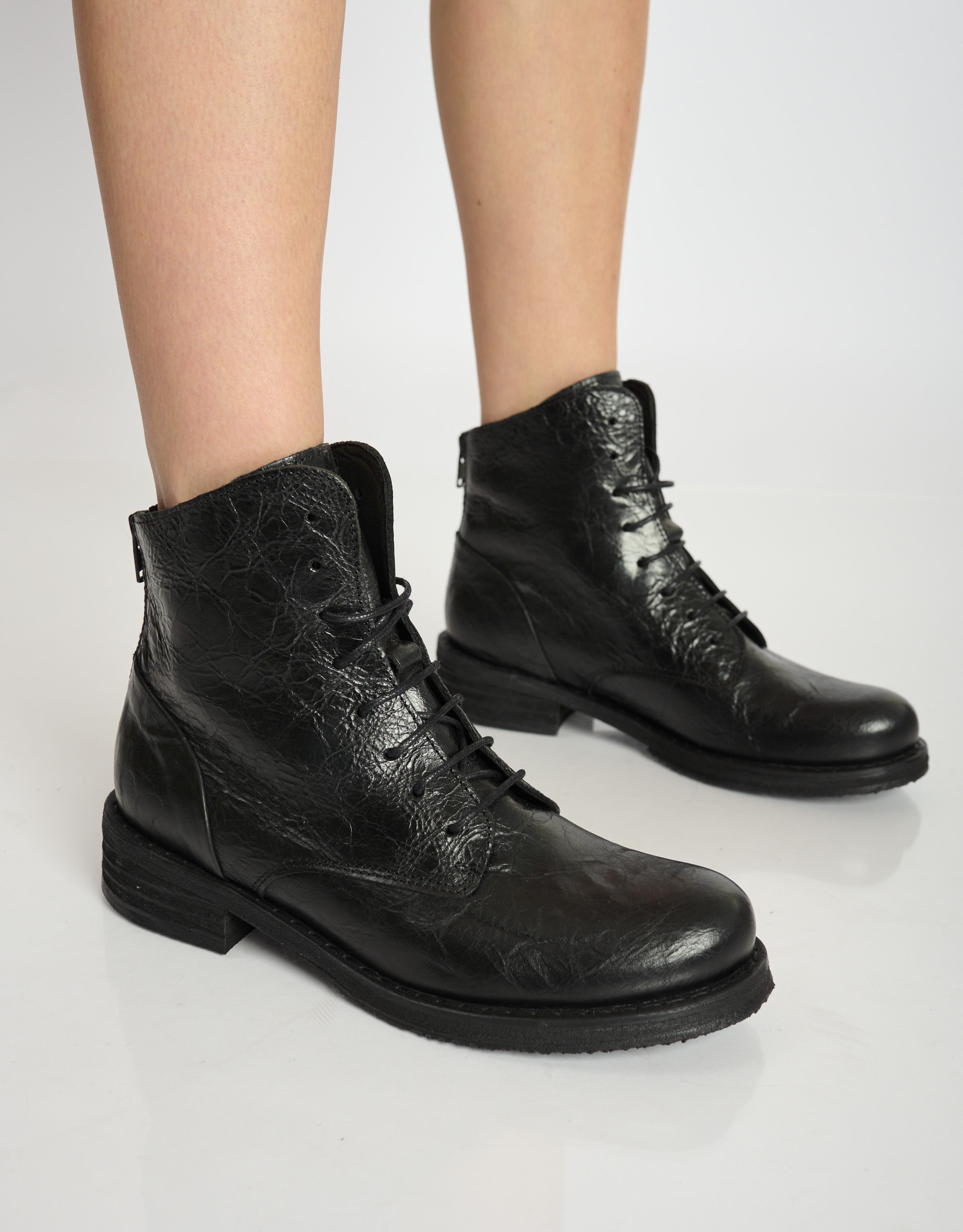 נעלי נשים -  - מגפונים עם שרוכים COOPER - שחור2