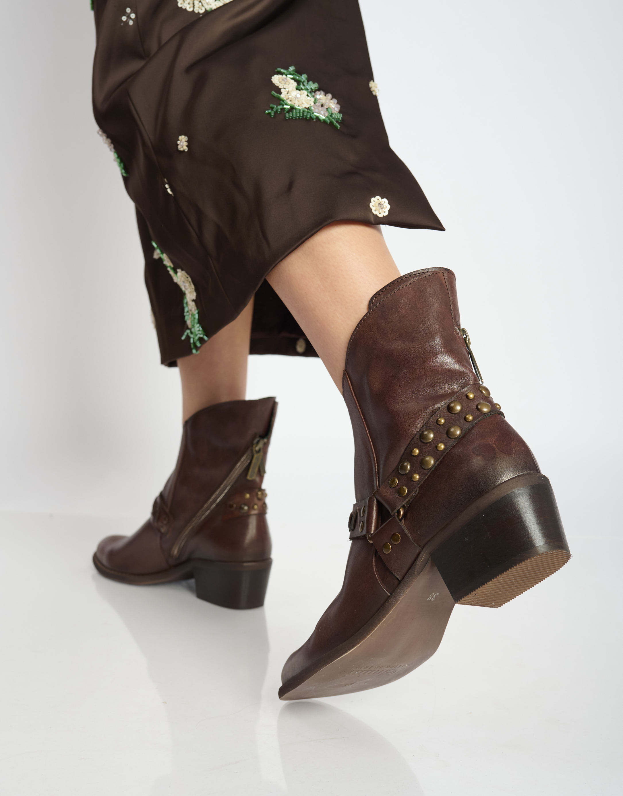 נעלי נשים -  - מגפוני בוקרים וניטים RUBI - חום4