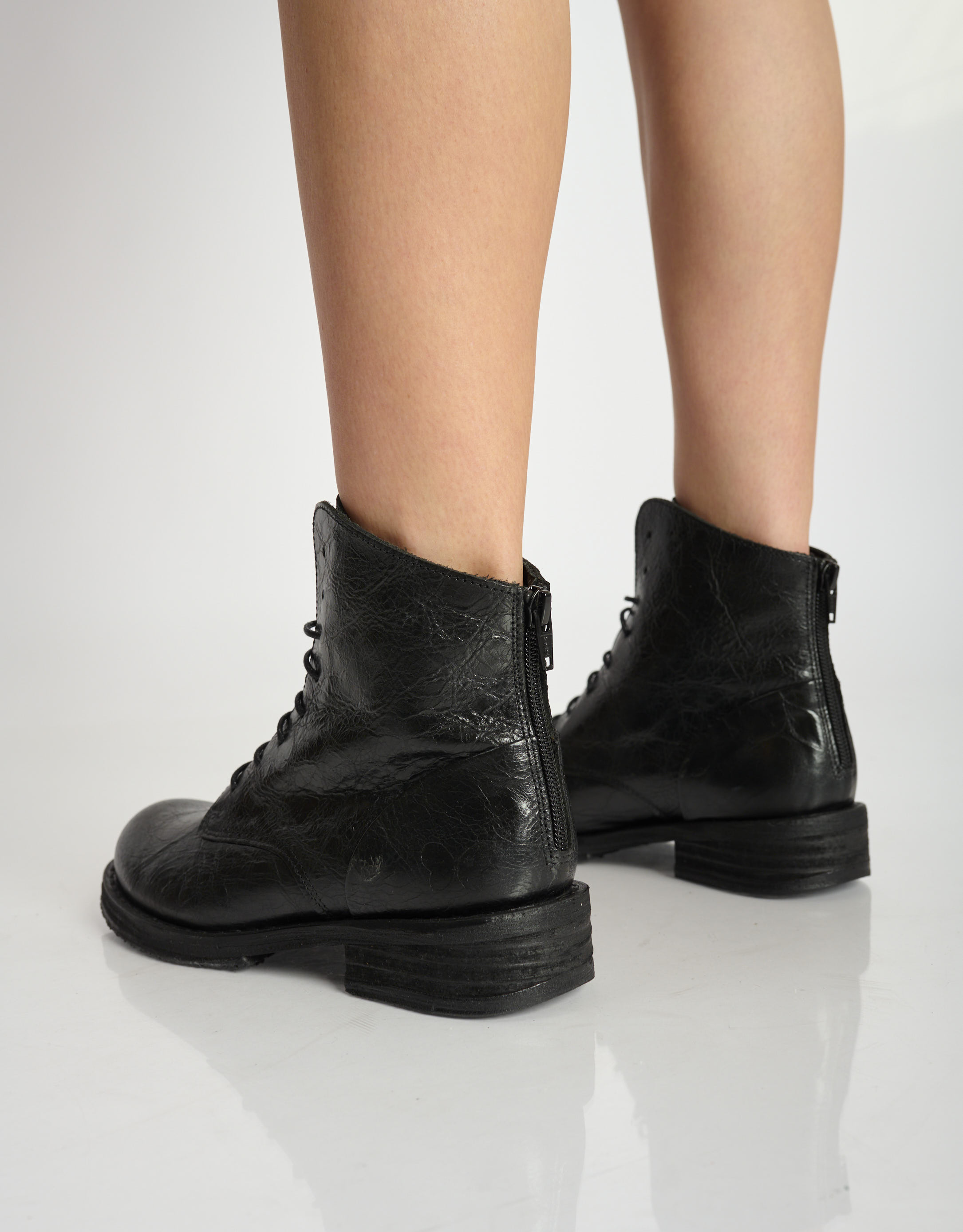 נעלי נשים -  - מגפונים עם שרוכים COOPER - שחור4