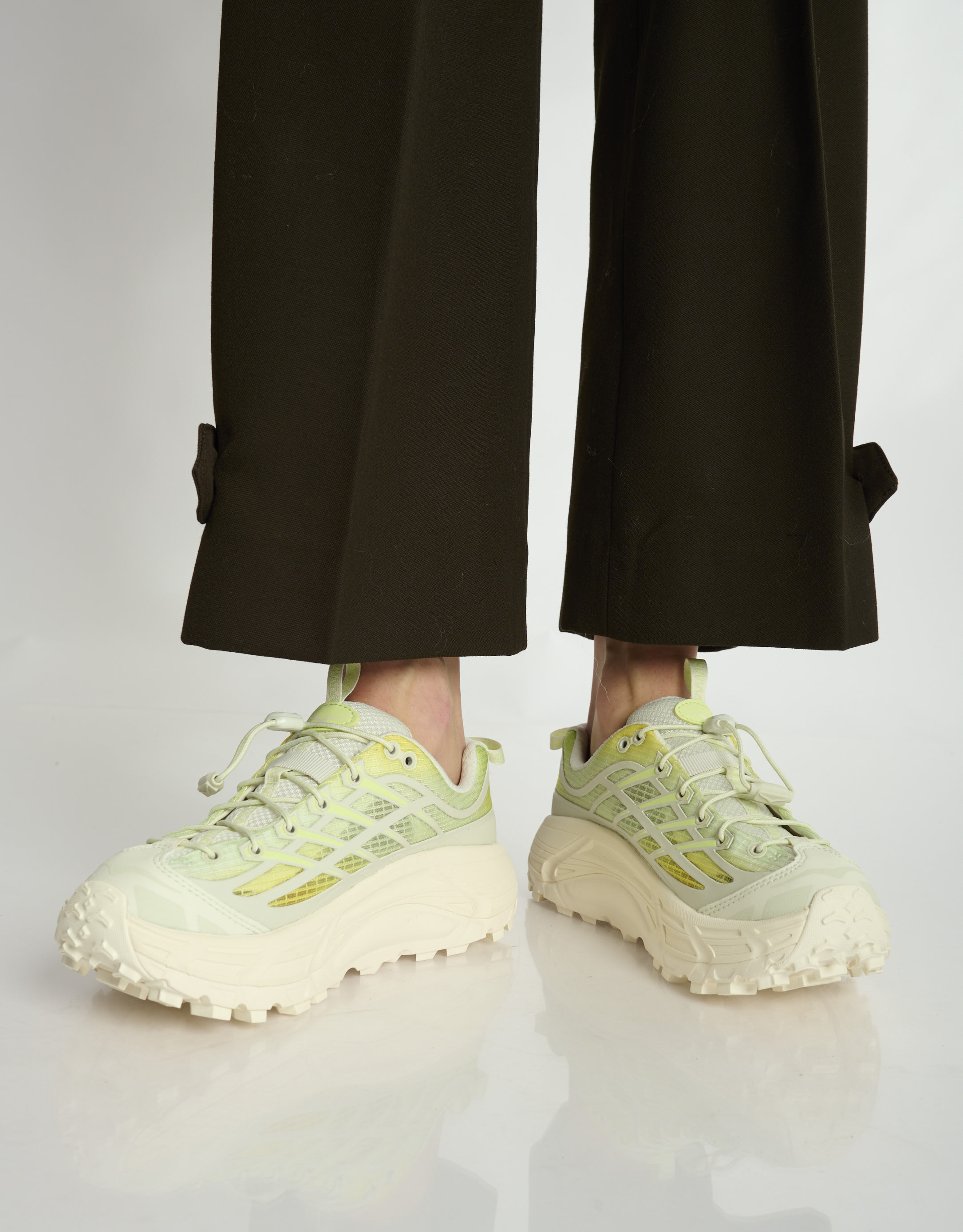 נעלי נשים -  - סניקרס MAFATE THREE - ליים4