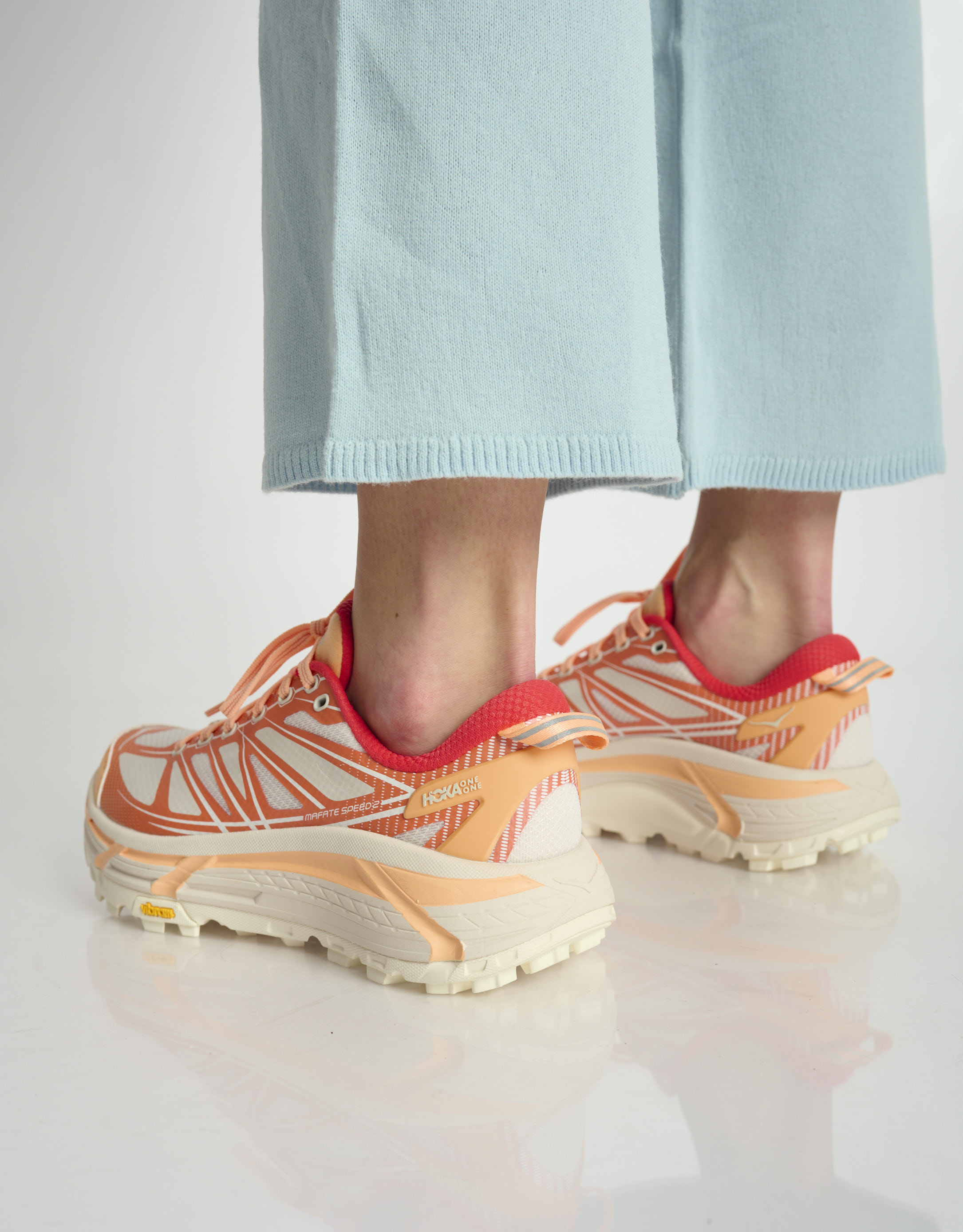 נעלי נשים -  - סניקרס MAFATE SPEED 2 - ורוד   כתום4