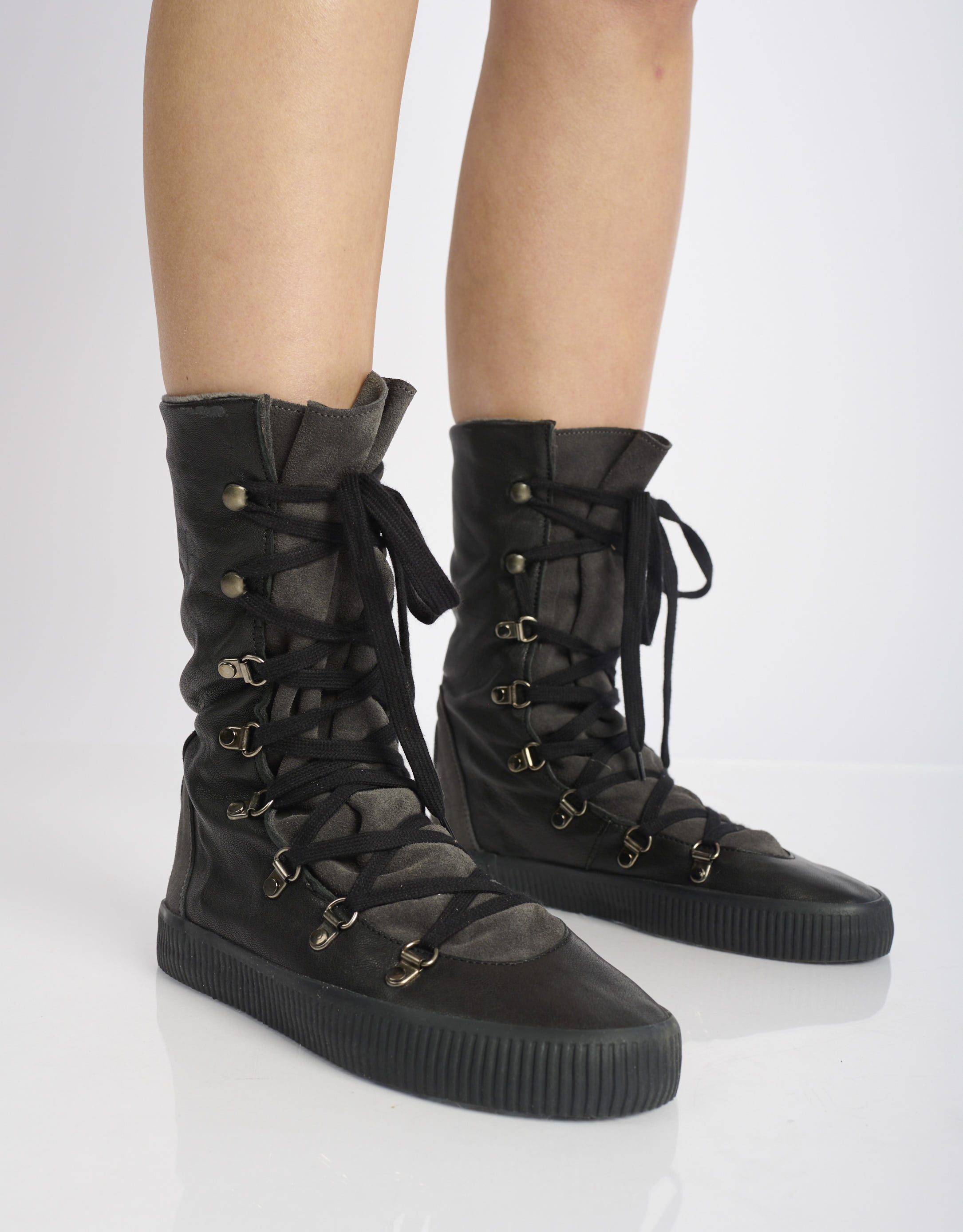 נעלי נשים - Aro - מגפיים עם שרוכים NOELLE - שחור2