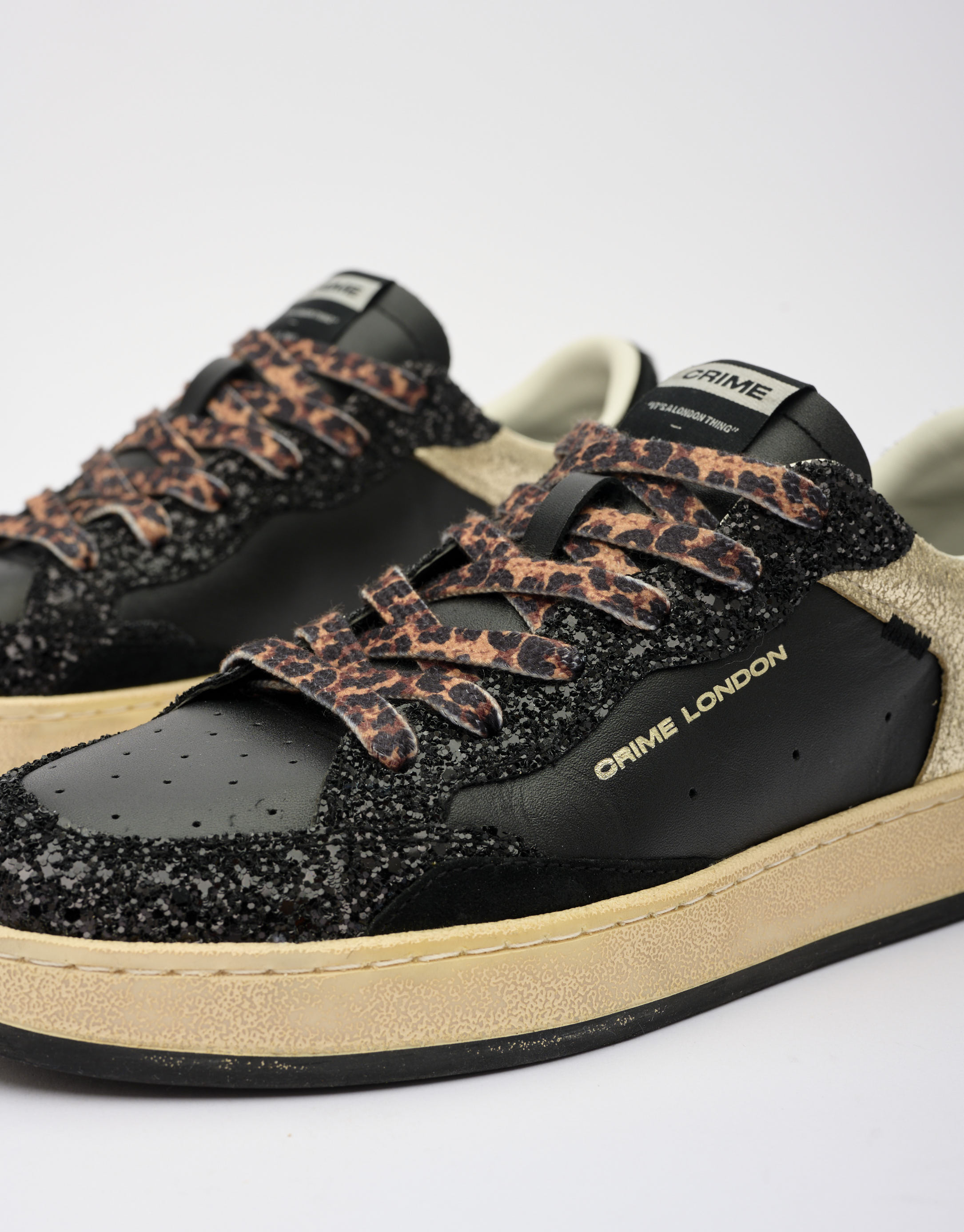 נעלי נשים - Crime London - סניקרס IGGY - שחור   זהב1