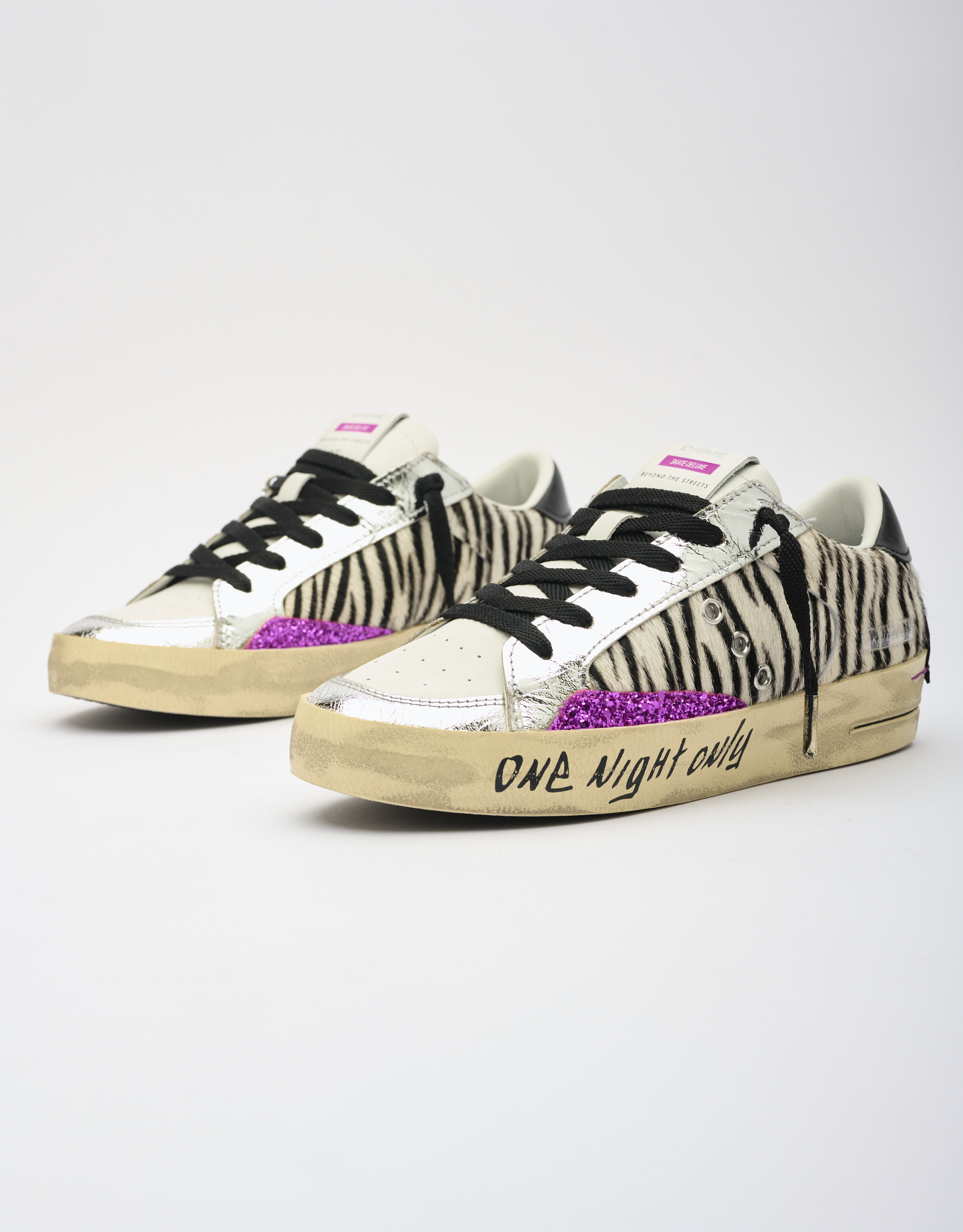 נעלי נשים - Crime London - סניקרס FREYA - זברה2