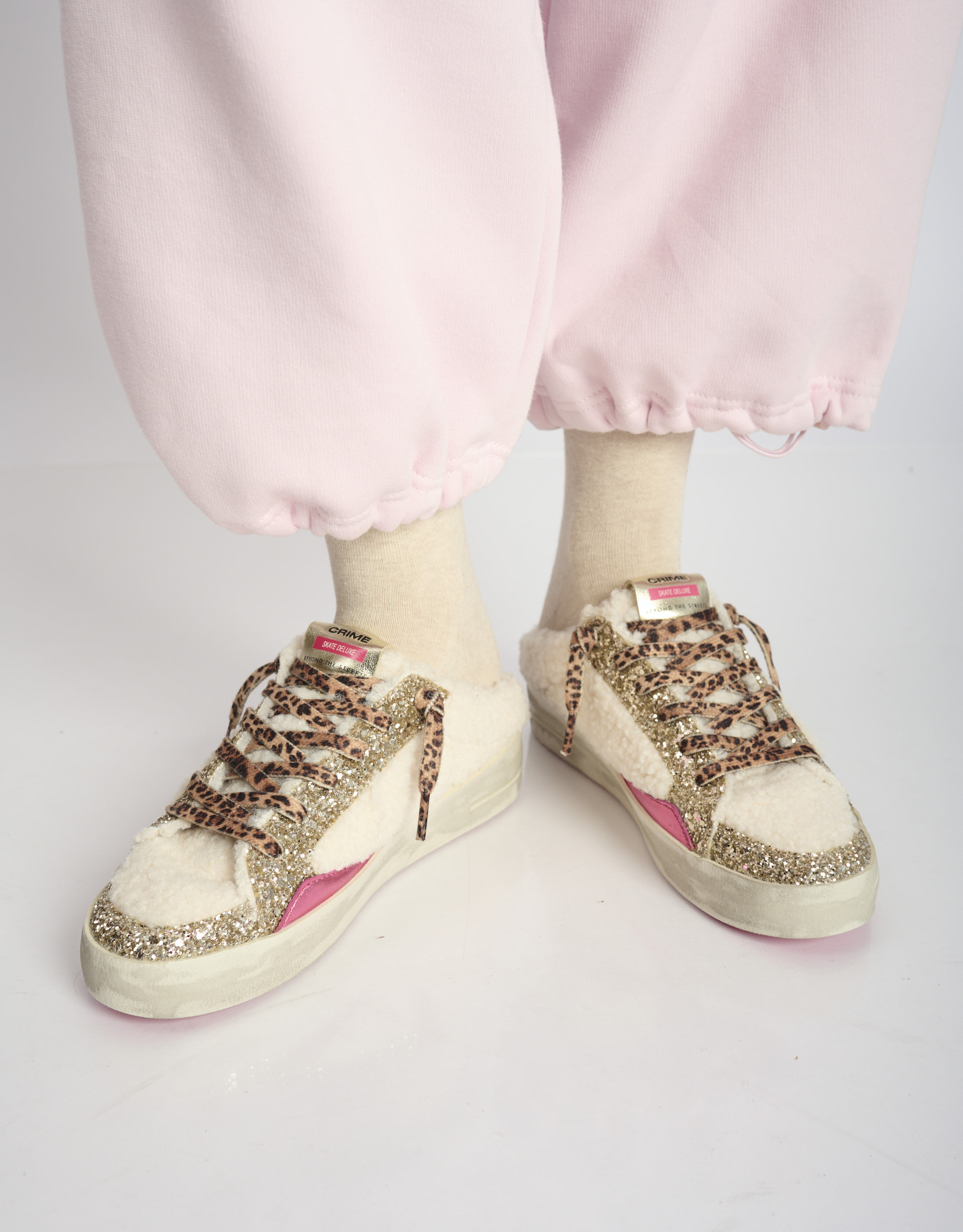 נעלי נשים - Crime London - כפכפים עם פרווה ALANIS - לבן3