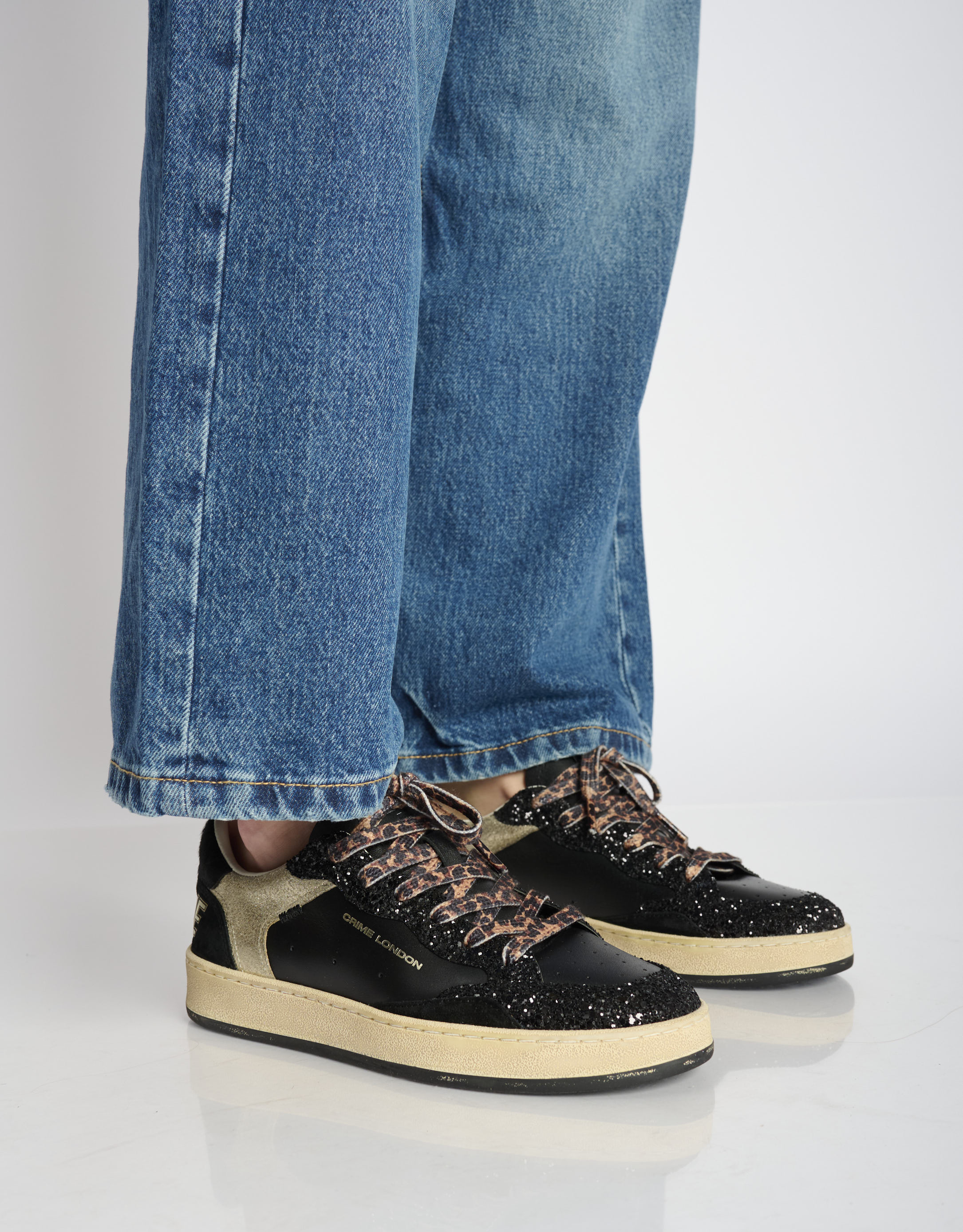 נעלי נשים - Crime London - סניקרס IGGY - שחור   זהב4