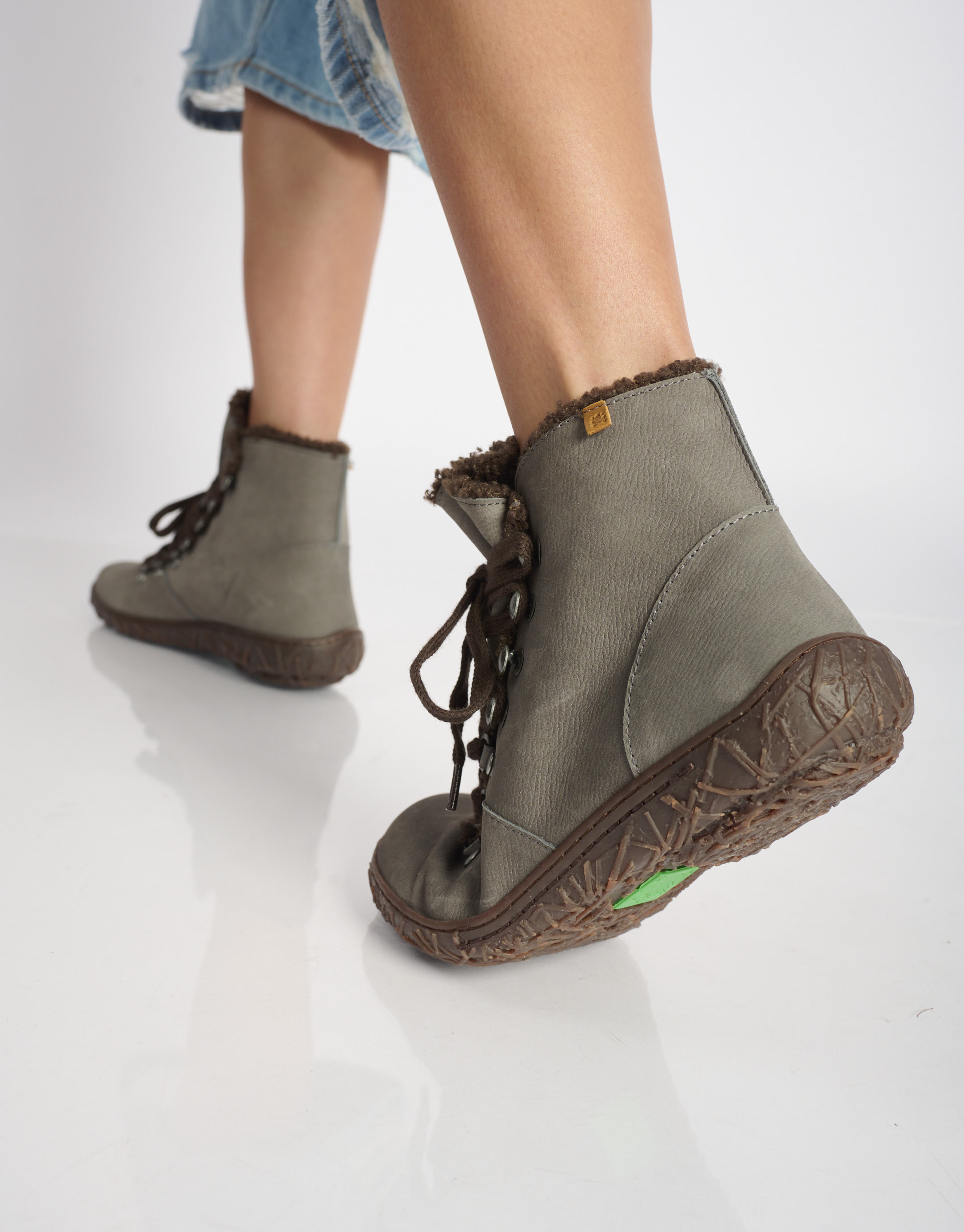 נעלי נשים - El Naturalista - מגפוני  שרוכים NIDO ELLA - אפור3