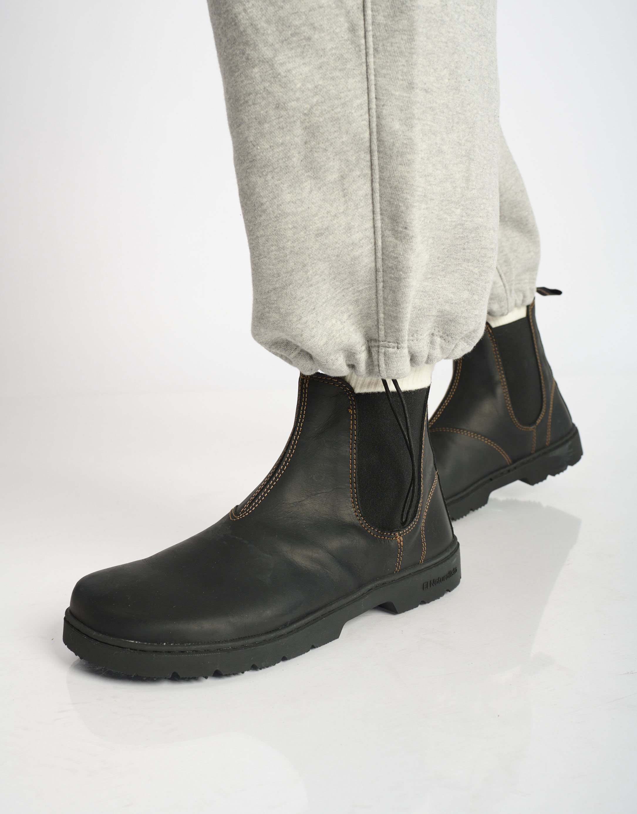 נעלי גברים - El Naturalista - מגפוני צ'לסי NOMADA - שחור3