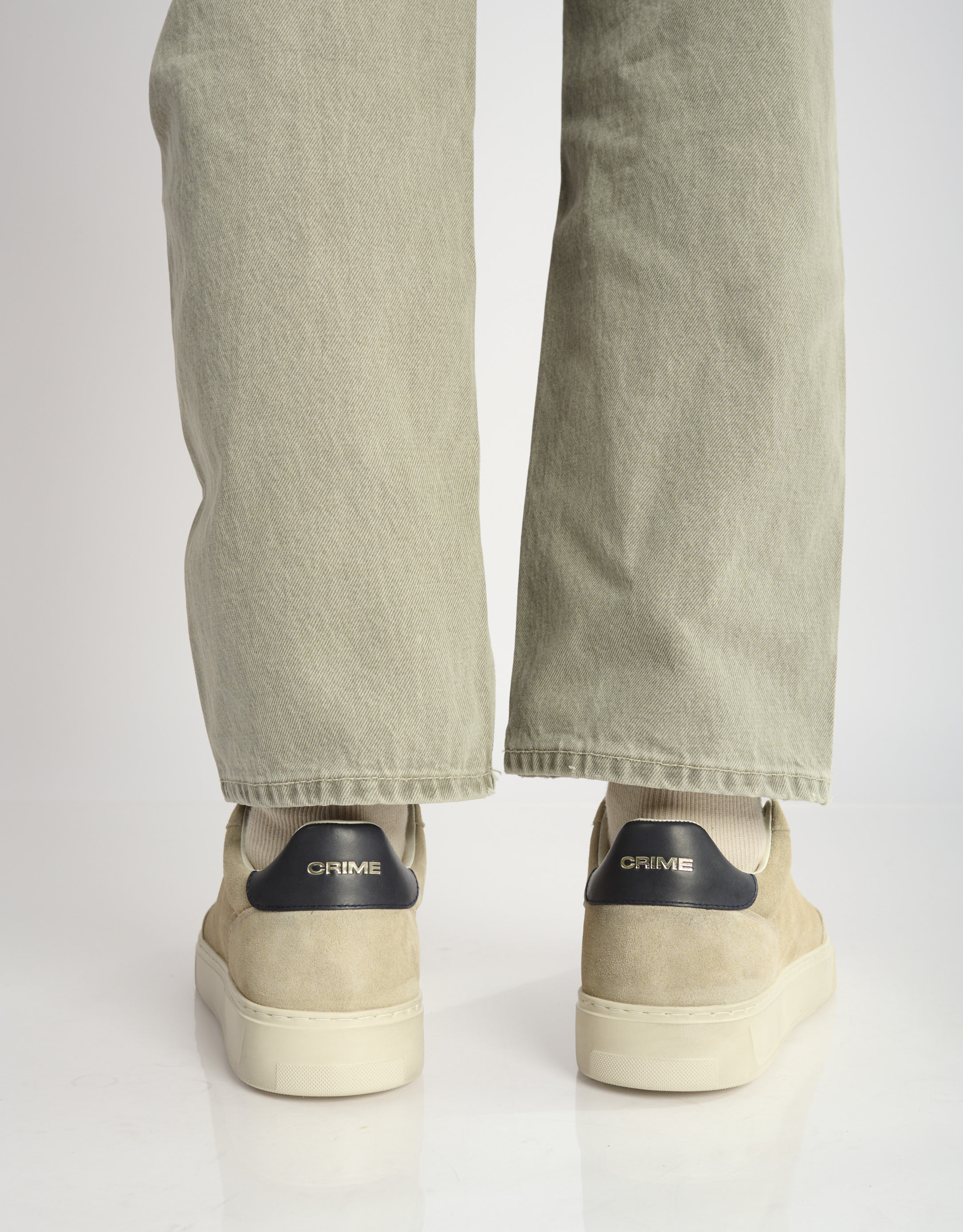 נעלי גברים - Crime London - סניקרס זמש BOB - בז'4